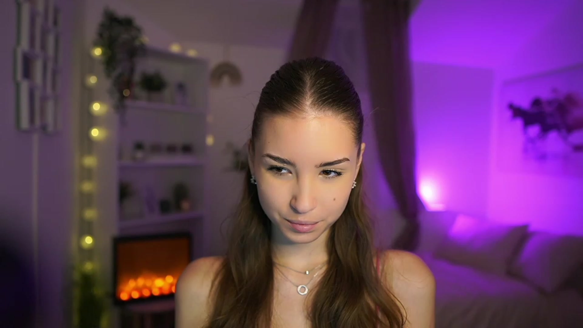 Gallery image thumbnail from Shy_jane's myfreecams stream on, 01/10/2024, 11:14 image 2 of 20