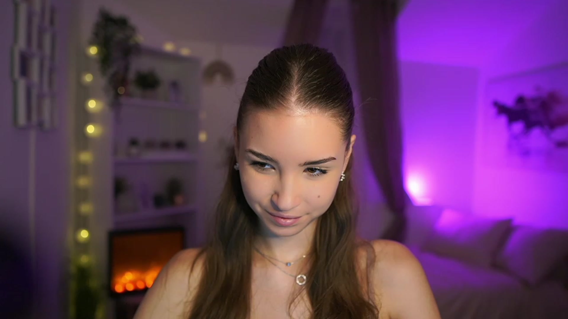 Gallery image thumbnail from Shy_jane's myfreecams stream on, 01/10/2024, 12:48 image 6 of 20