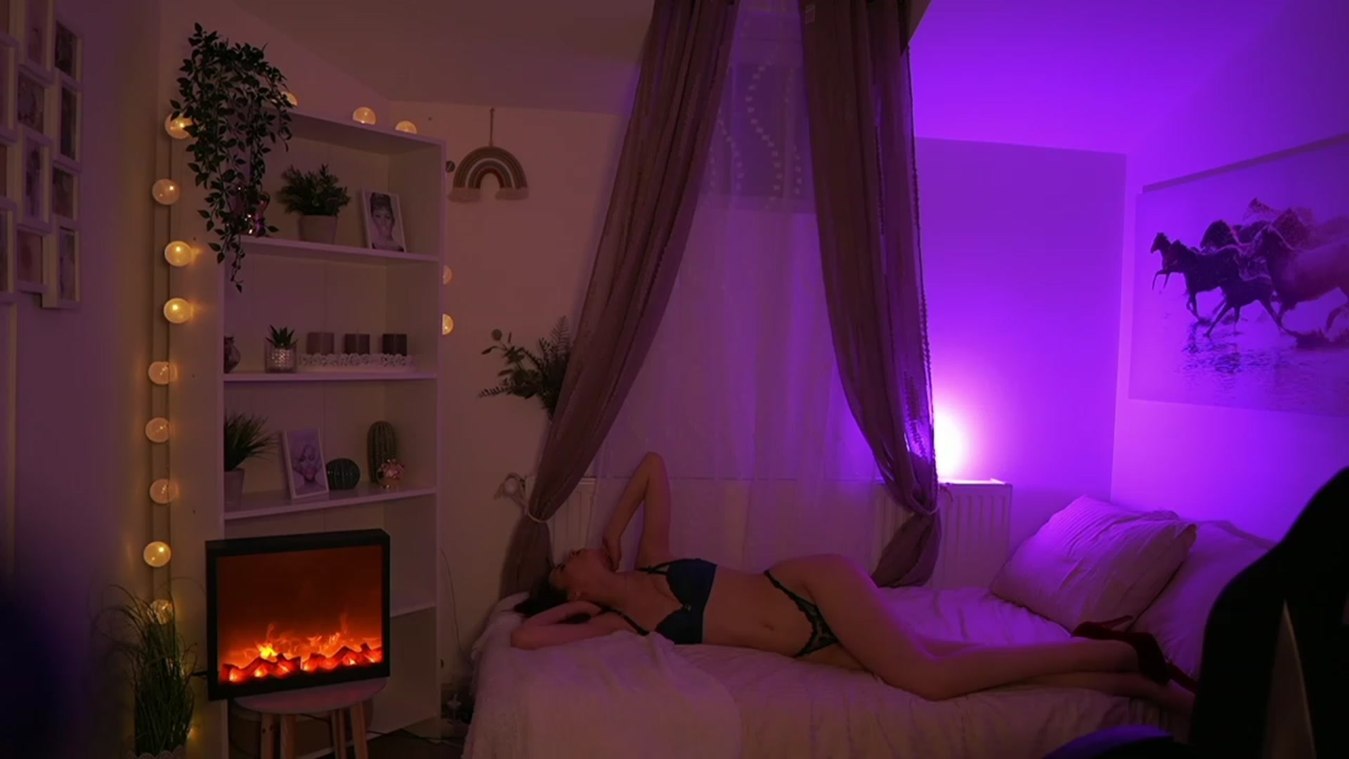 Gallery image thumbnail from Shy_jane's myfreecams stream on, 01/16/2024, 12:54 image 18 of 20