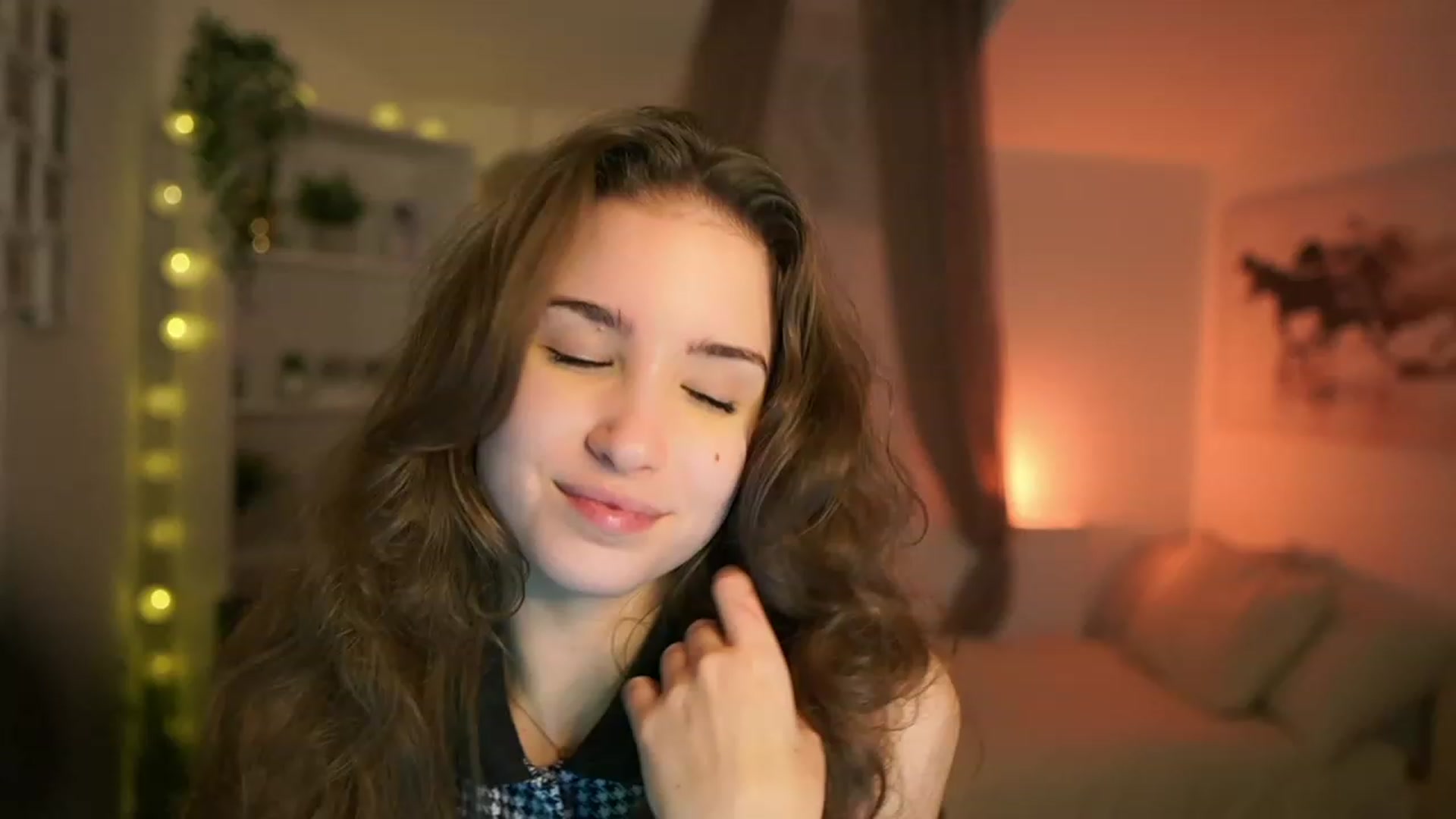 Gallery image thumbnail from Shy_jane's myfreecams stream on, 01/25/2024, 16:13 image 14 of 20