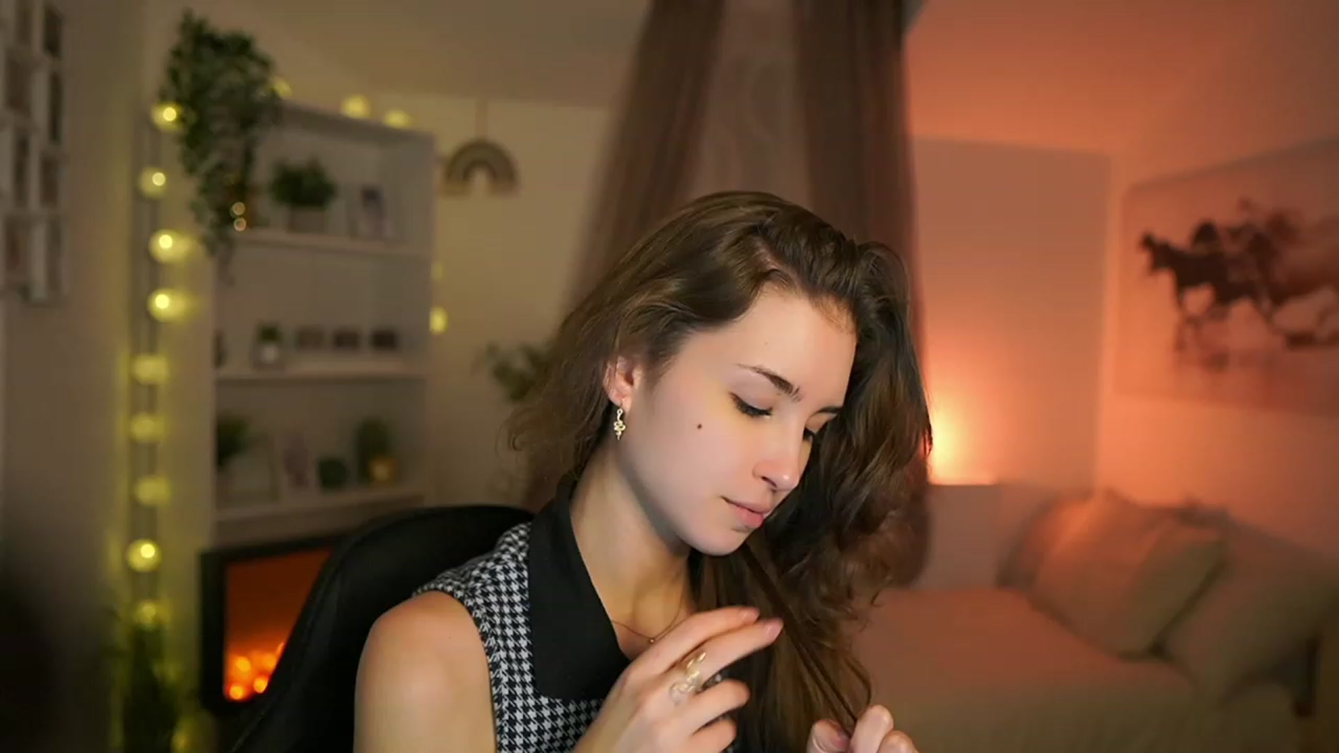 Gallery image thumbnail from Shy_jane's myfreecams stream on, 01/25/2024, 16:13 image 15 of 20