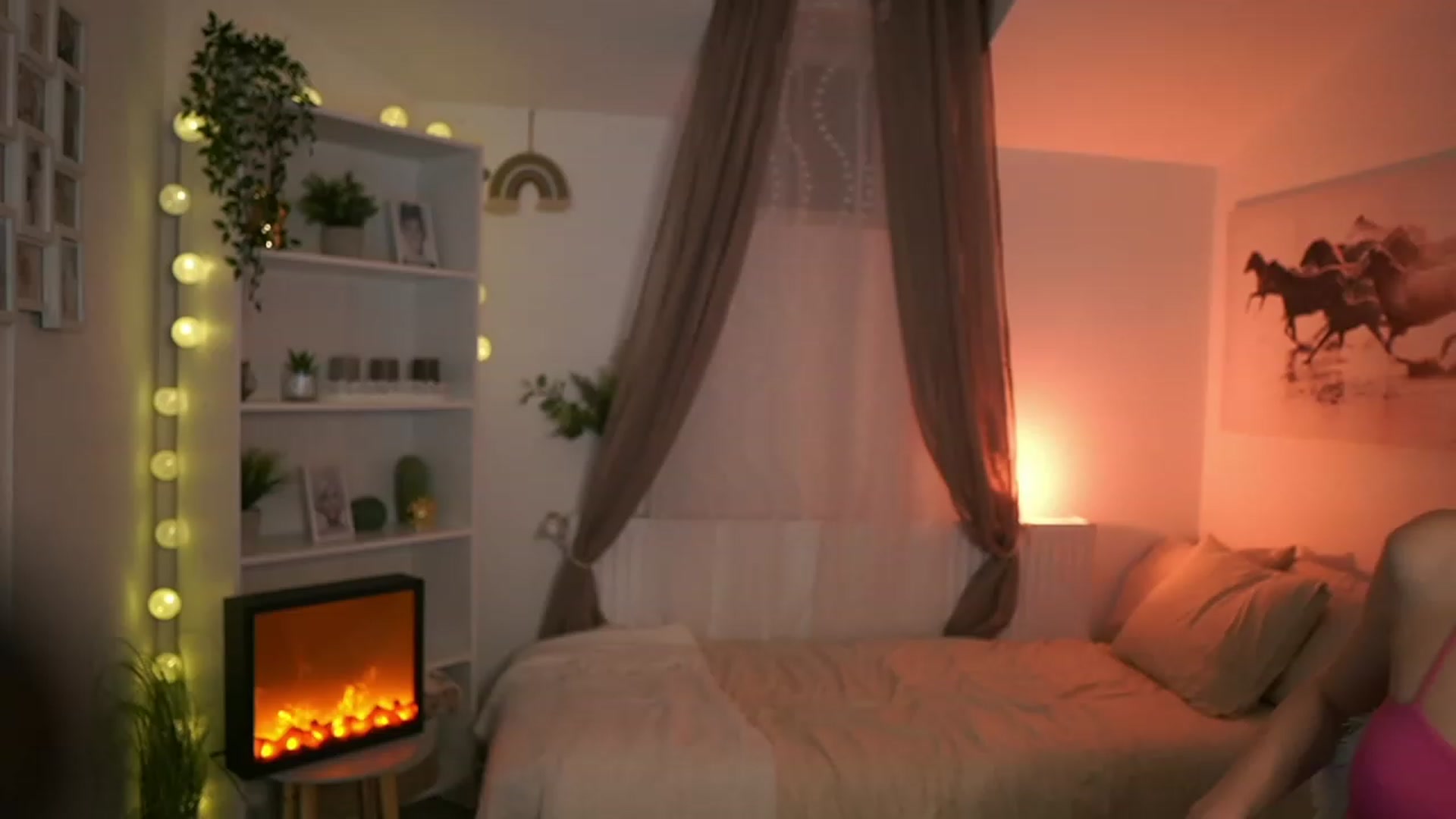 Gallery image thumbnail from Shy_jane's myfreecams stream on, 01/26/2024, 13:31 image 11 of 20