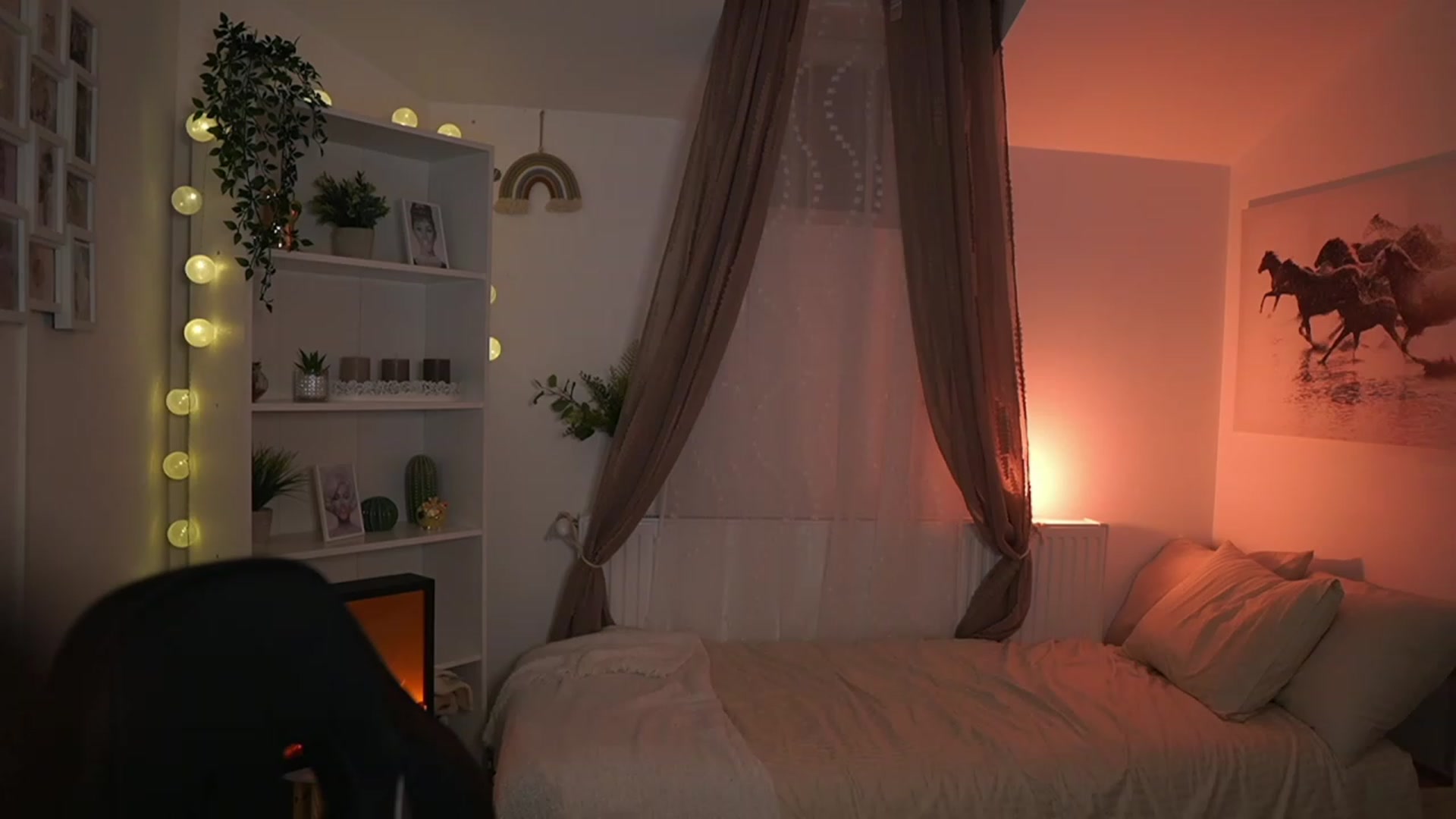 Gallery image thumbnail from Shy_jane's myfreecams stream on, 01/26/2024, 18:30 image 9 of 20