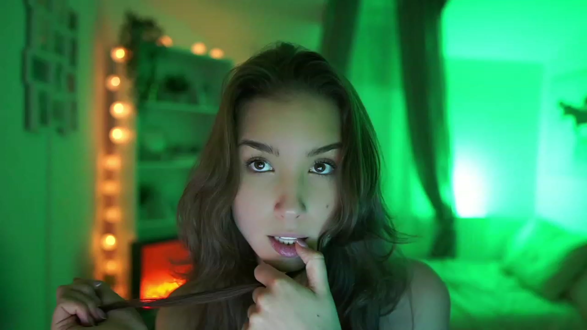 Gallery image thumbnail from Shy_jane's myfreecams stream on, 01/30/2024, 13:07 image 4 of 20
