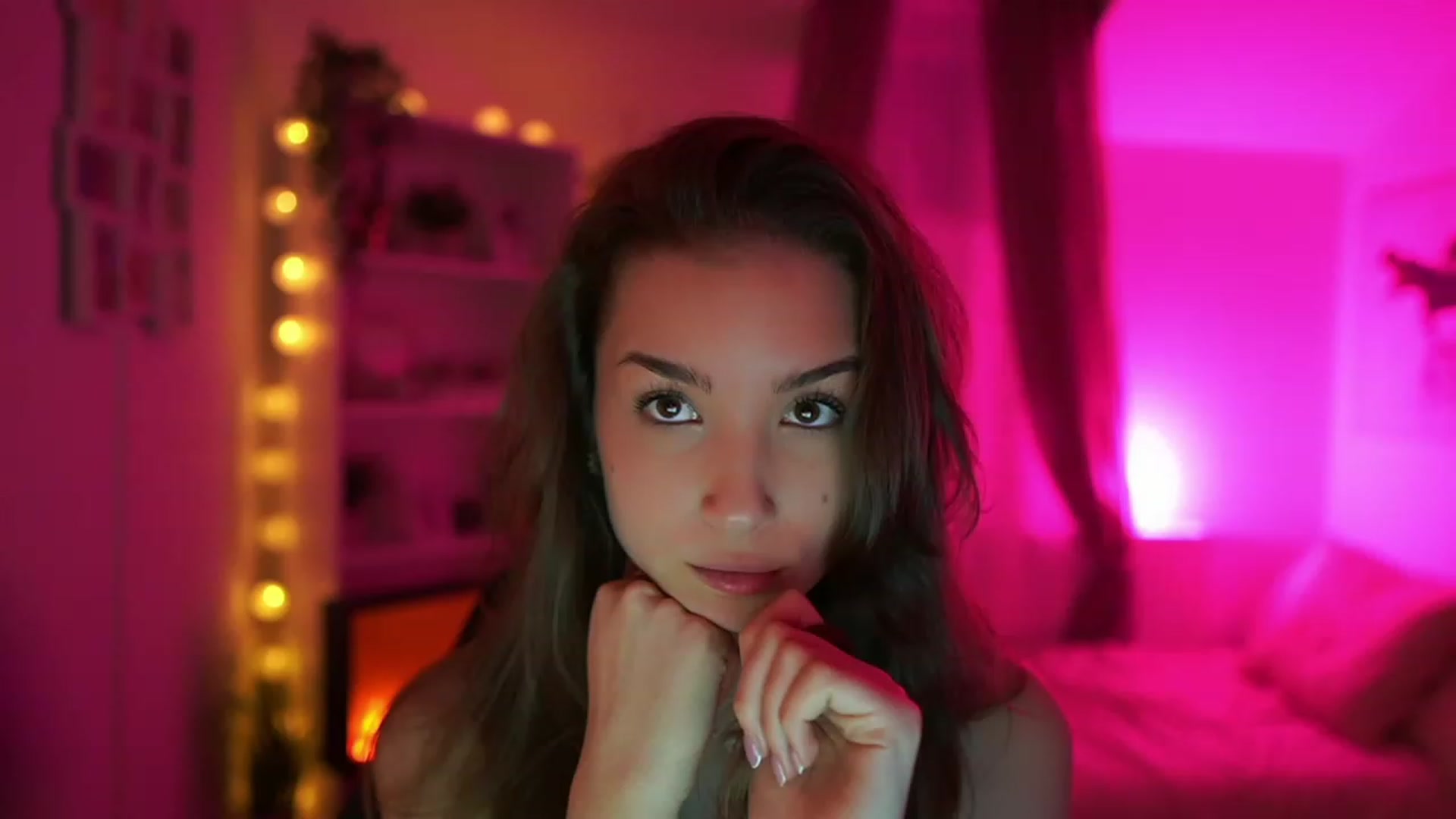 Gallery image thumbnail from Shy_jane's myfreecams stream on, 01/30/2024, 13:07 image 8 of 20