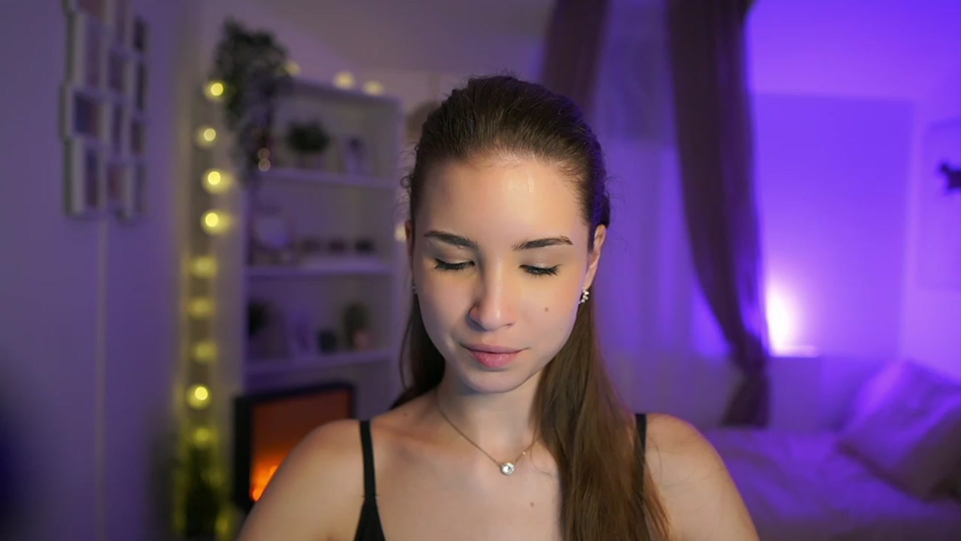 Gallery image thumbnail from Shy_jane's myfreecams stream on, 01/30/2024, 18:35 image 8 of 20