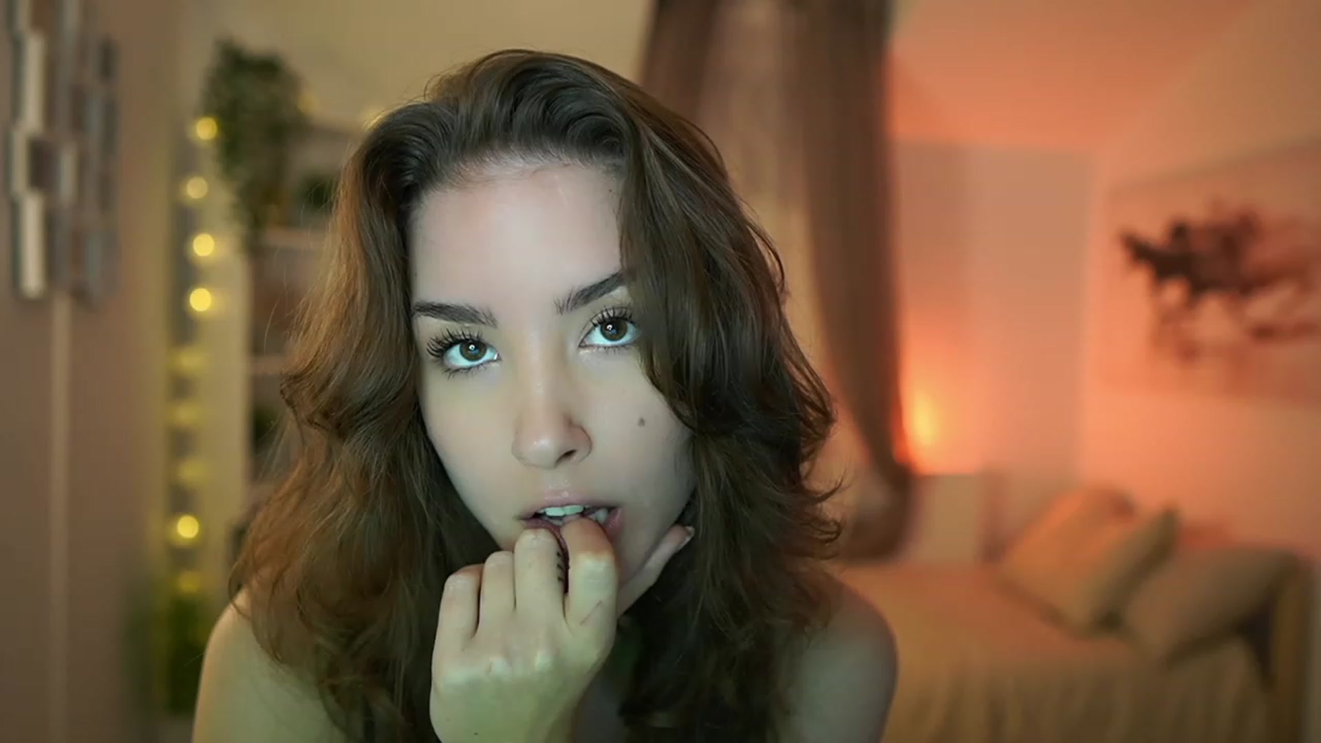 Gallery image thumbnail from Shy_jane's myfreecams stream on, 02/01/2024, 11:14 image 18 of 20