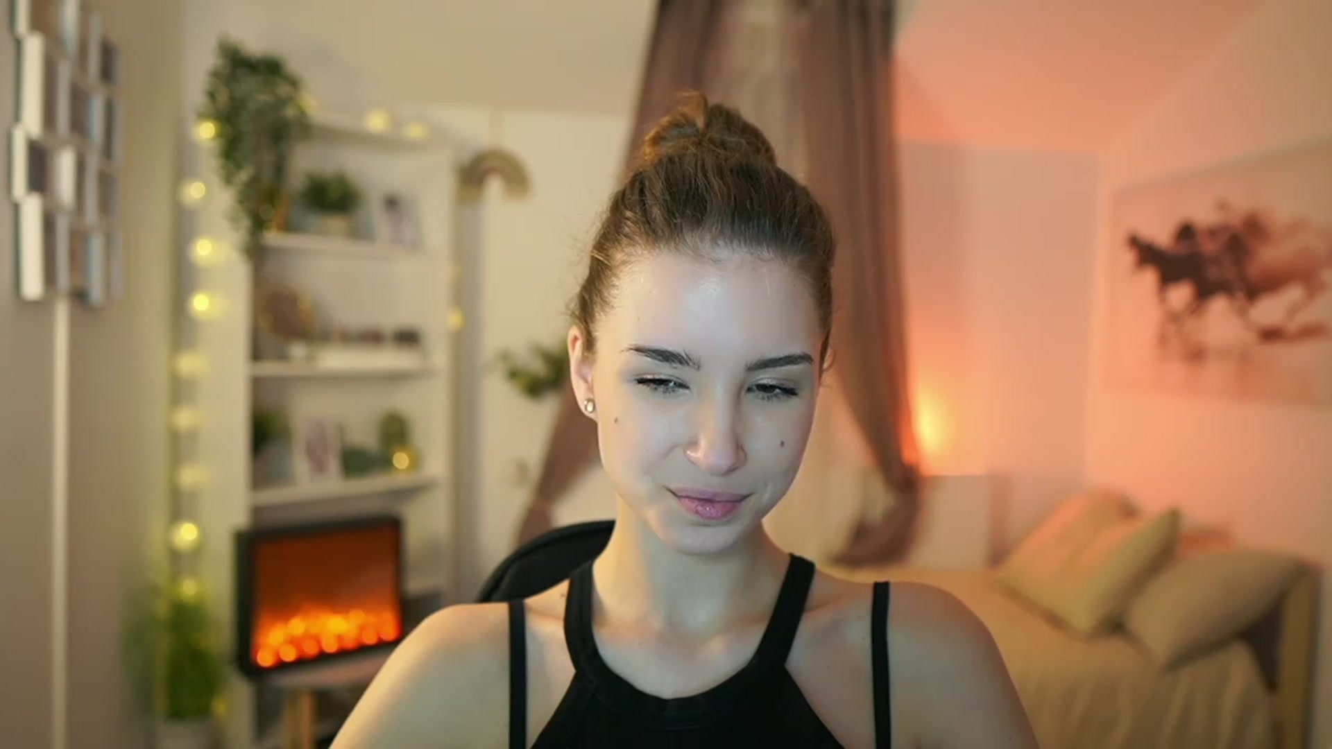 Gallery image thumbnail from Shy_jane's myfreecams stream on, 02/01/2024, 17:49 image 15 of 20