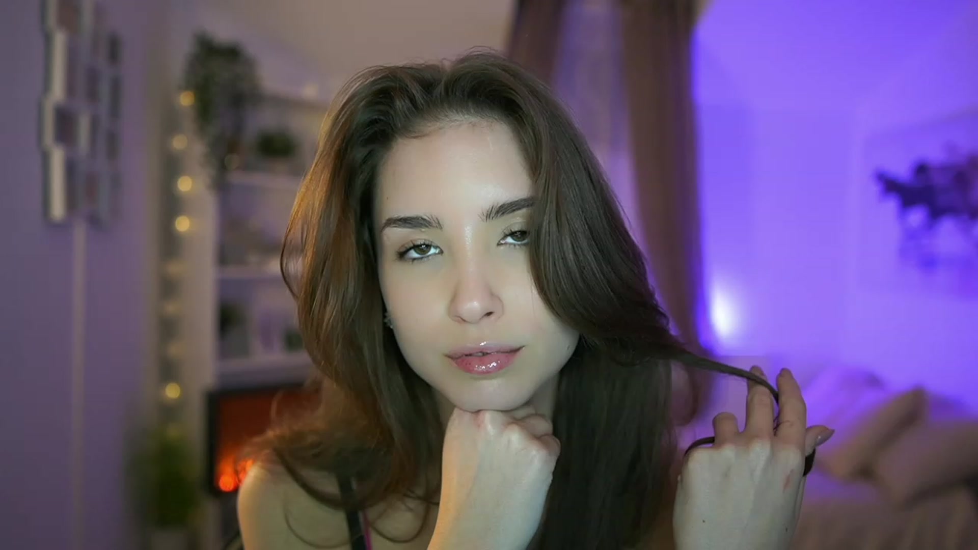 Gallery image thumbnail from Shy_jane's myfreecams stream on, 02/04/2024, 16:48 image 10 of 20