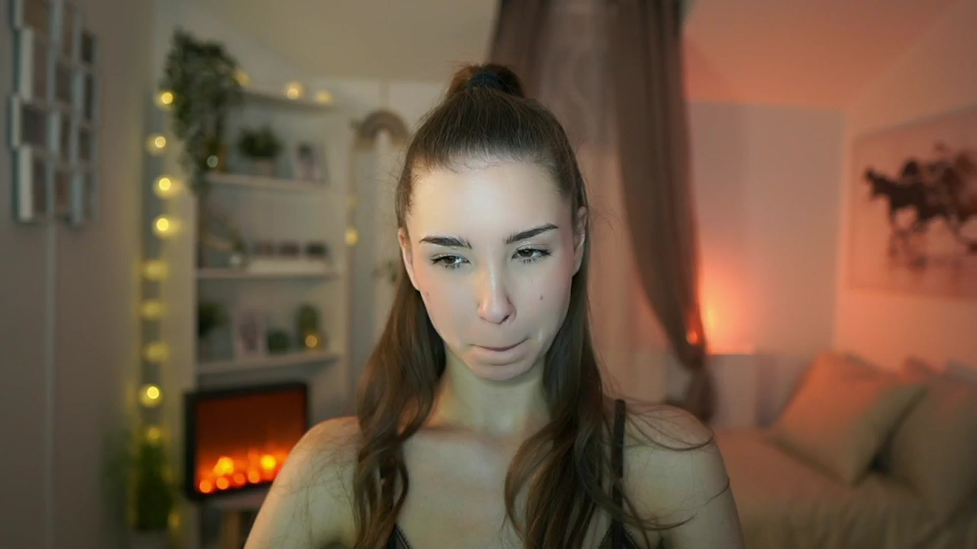 Gallery image thumbnail from Shy_jane's myfreecams stream on, 02/06/2024, 15:17 image 15 of 20