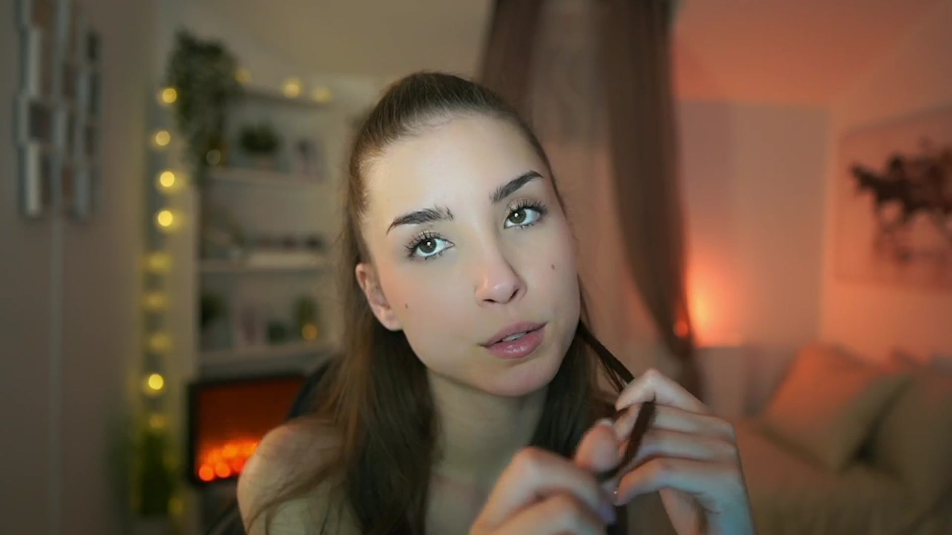 Gallery image thumbnail from Shy_jane's myfreecams stream on, 02/06/2024, 16:06 image 16 of 20
