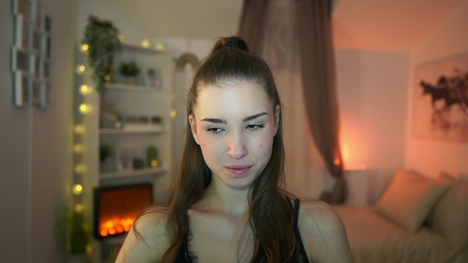 Gallery image thumbnail from Shy_jane's myfreecams stream on, 02/06/2024, 16:06 image 2 of 20