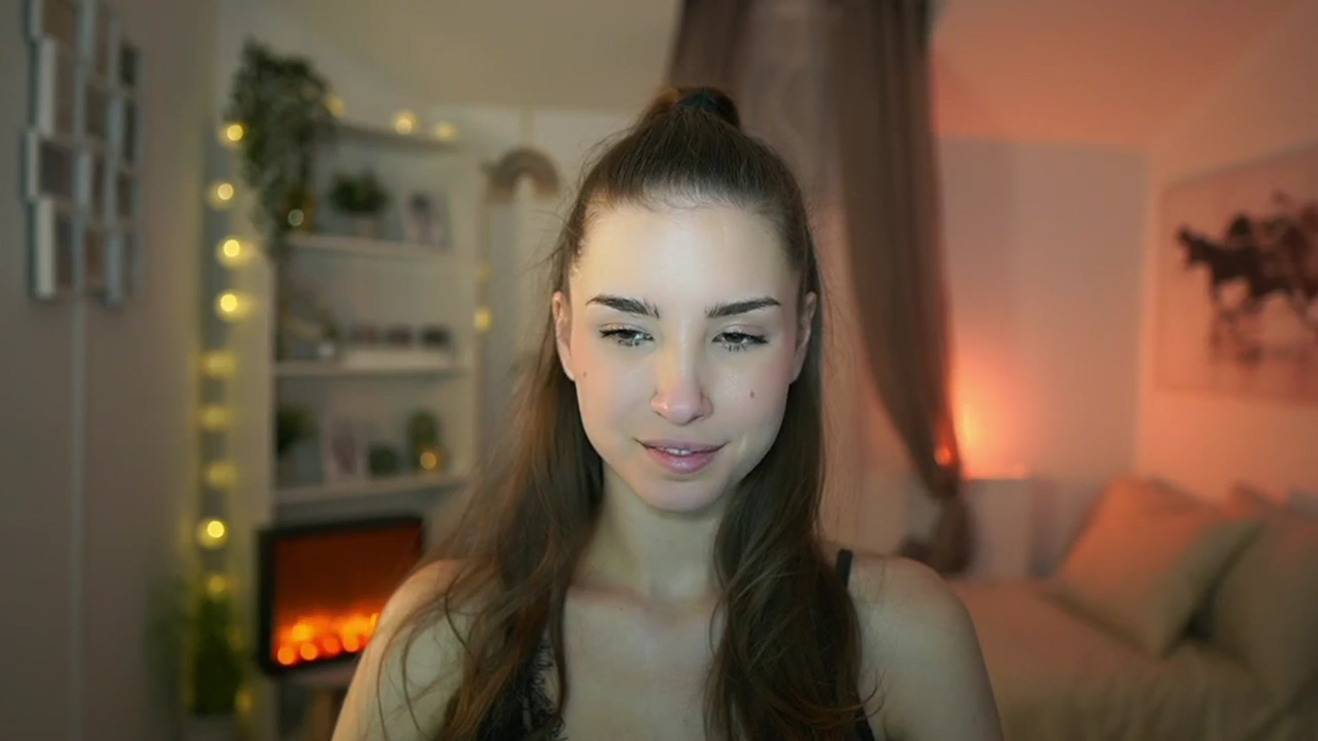 Gallery image thumbnail from Shy_jane's myfreecams stream on, 02/06/2024, 16:06 image 14 of 20