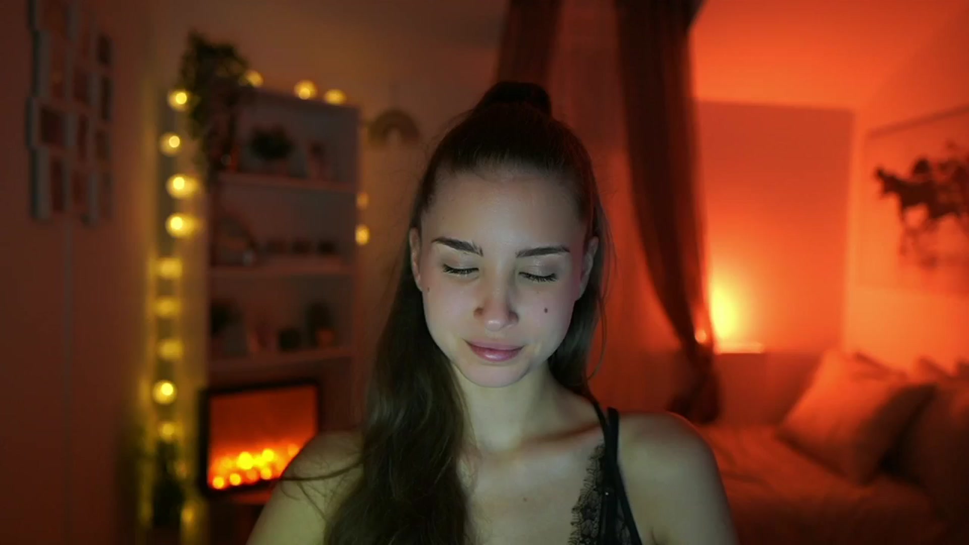 Gallery image thumbnail from Shy_jane's myfreecams stream on, 02/06/2024, 18:34 image 14 of 20