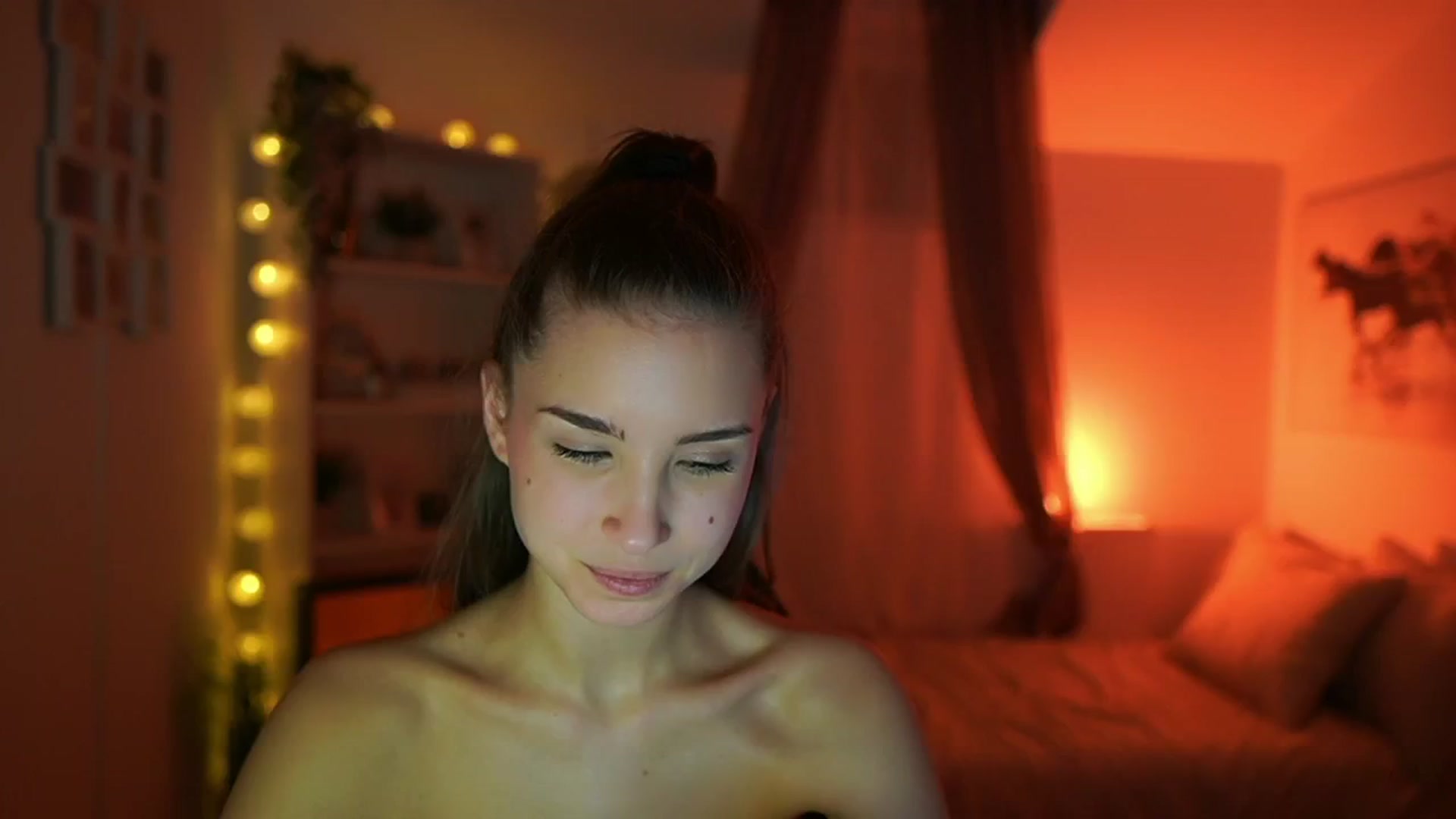Gallery image thumbnail from Shy_jane's myfreecams stream on, 02/06/2024, 18:34 image 19 of 20