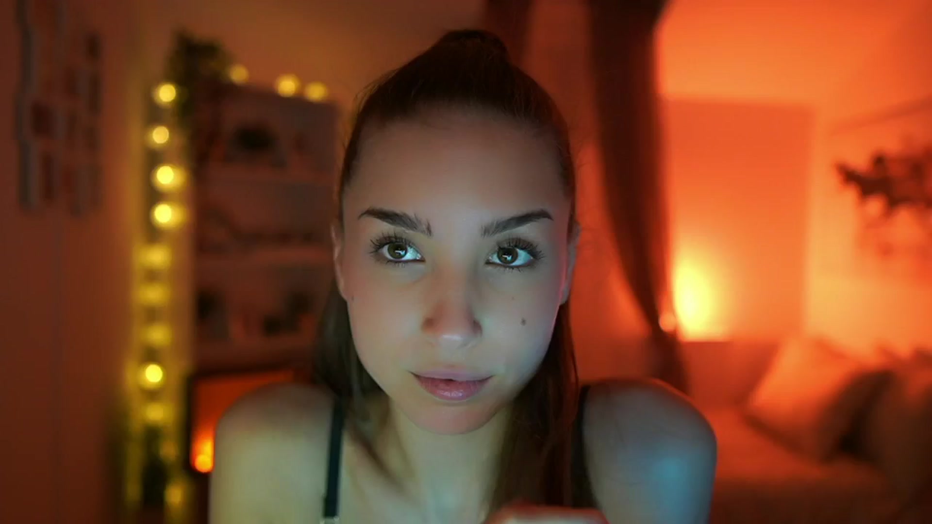 Gallery image thumbnail from Shy_jane's myfreecams stream on, 02/06/2024, 18:34 image 6 of 20