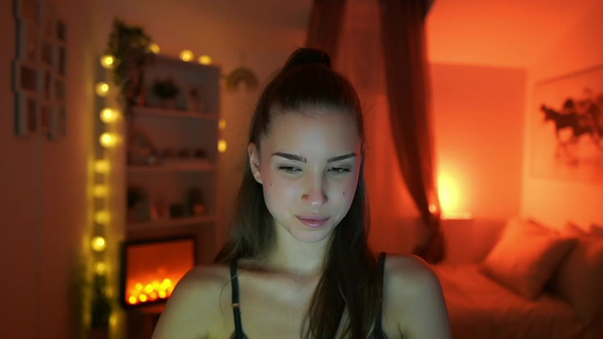 Gallery image thumbnail from Shy_jane's myfreecams stream on, 02/06/2024, 18:34 image 8 of 20