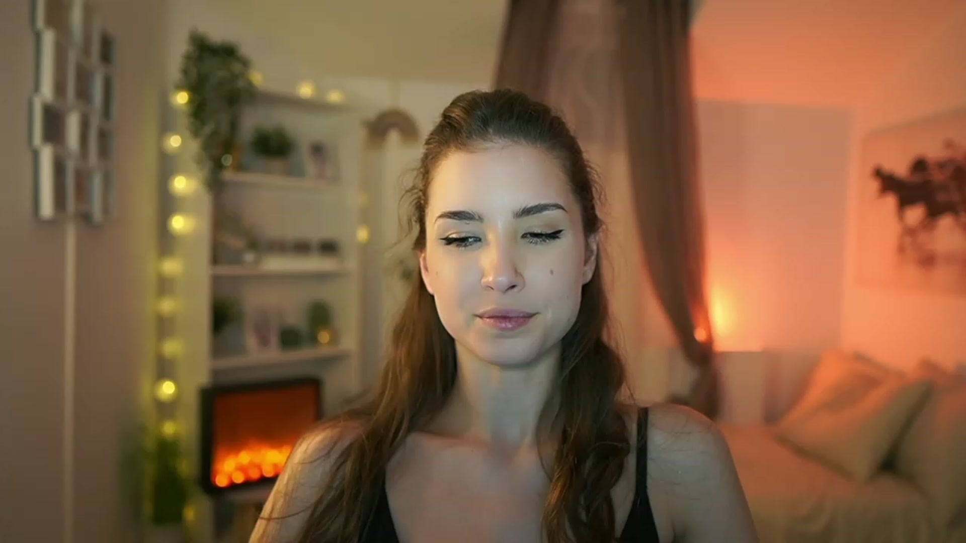 Gallery image thumbnail from Shy_jane's myfreecams stream on, 02/08/2024, 14:31 image 17 of 20