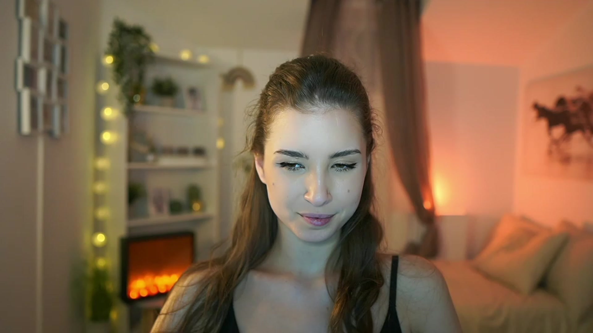 Gallery image thumbnail from Shy_jane's myfreecams stream on, 02/08/2024, 14:31 image 14 of 20