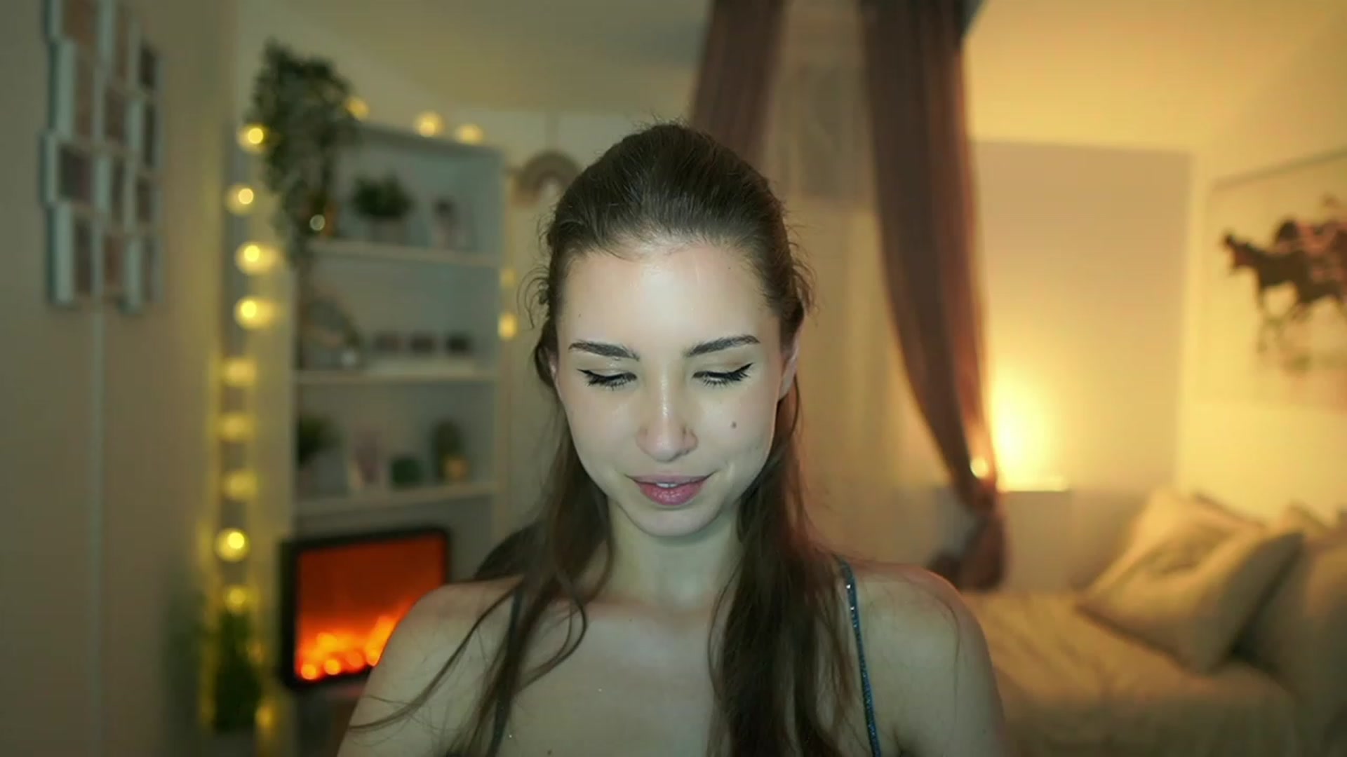 Gallery image thumbnail from Shy_jane's myfreecams stream on, 02/08/2024, 17:53 image 5 of 20