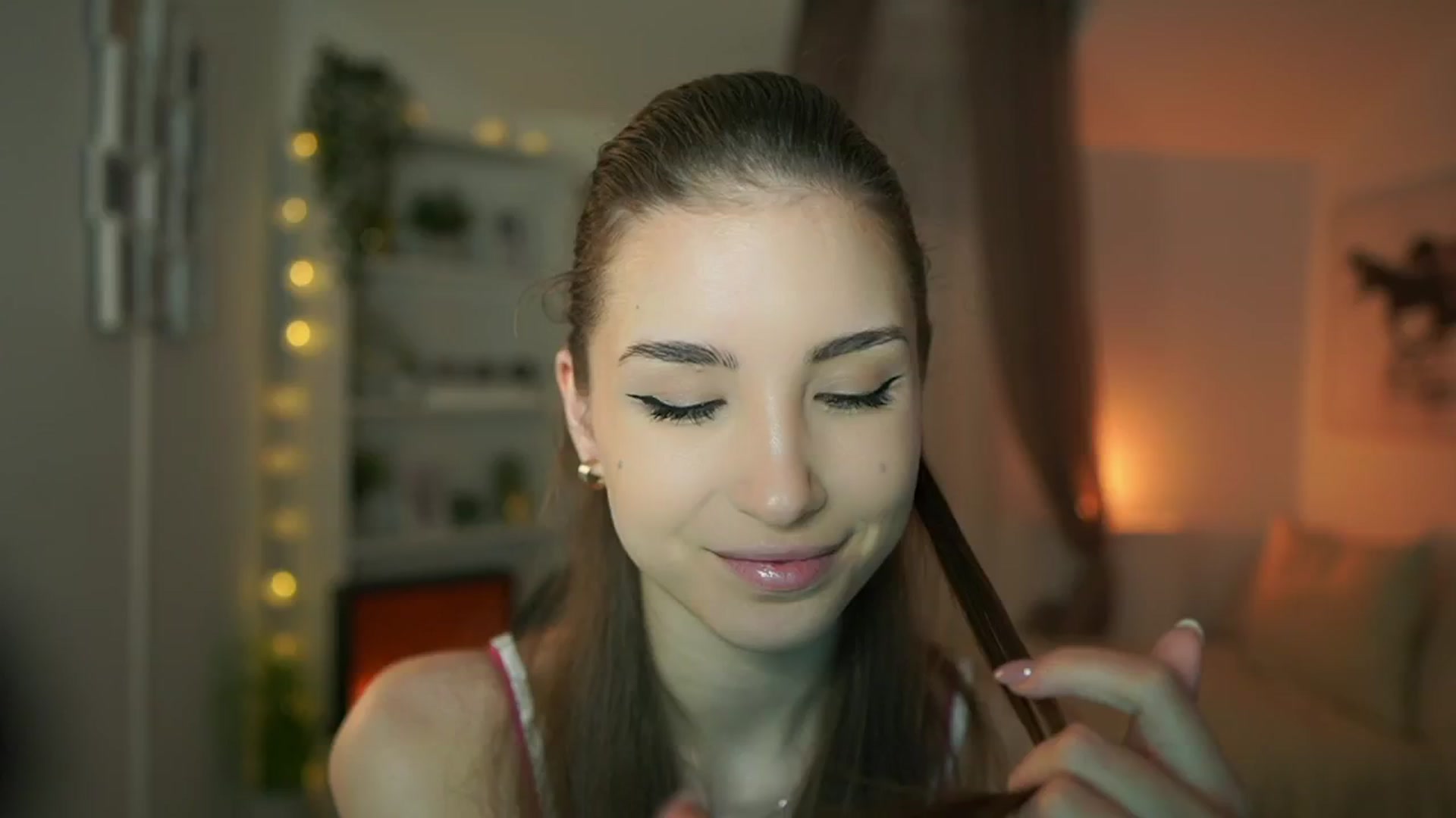 Gallery image thumbnail from Shy_jane's myfreecams stream on, 02/12/2024, 14:52 image 13 of 20
