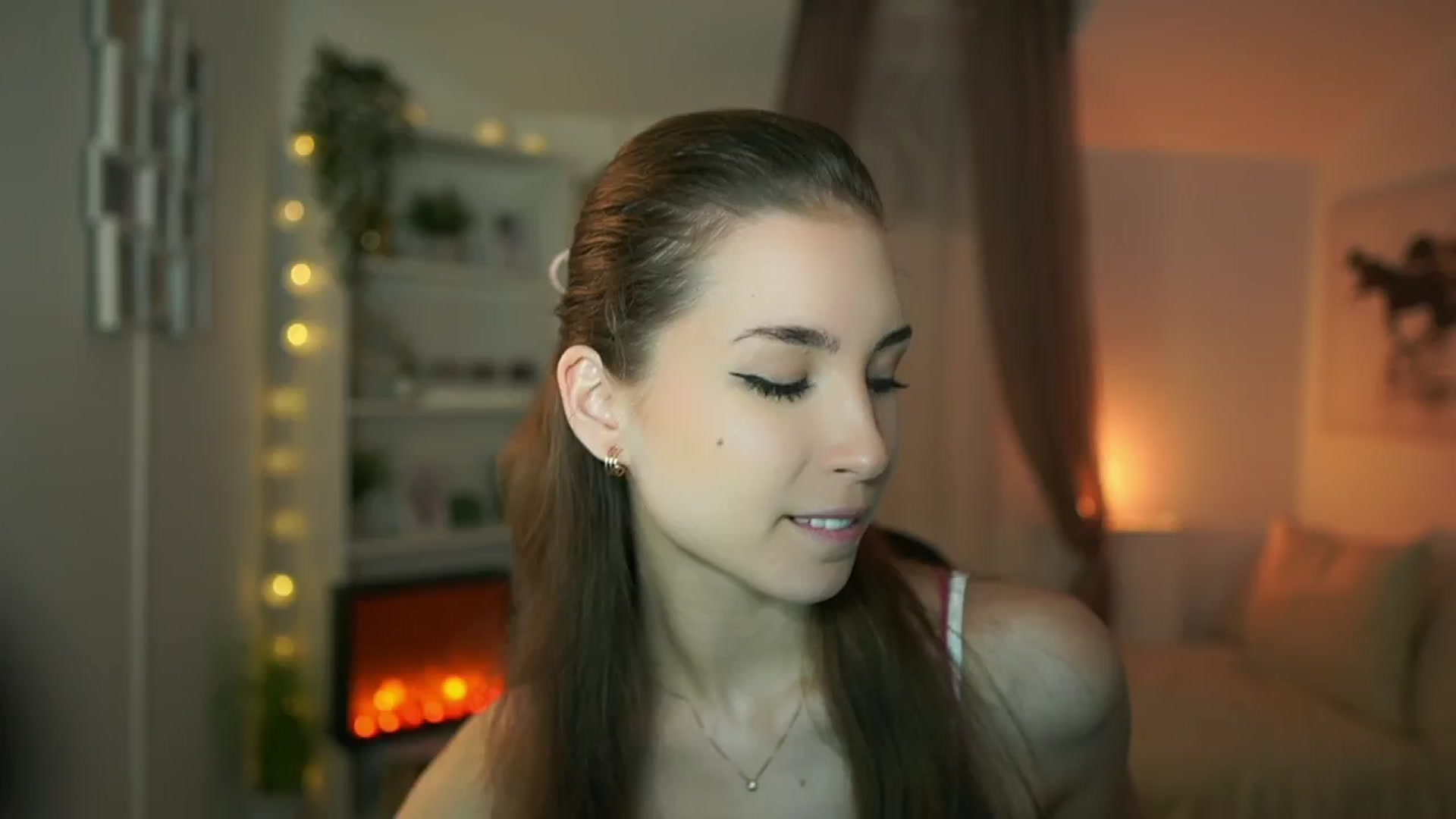 Gallery image thumbnail from Shy_jane's myfreecams stream on, 02/12/2024, 14:52 image 12 of 20
