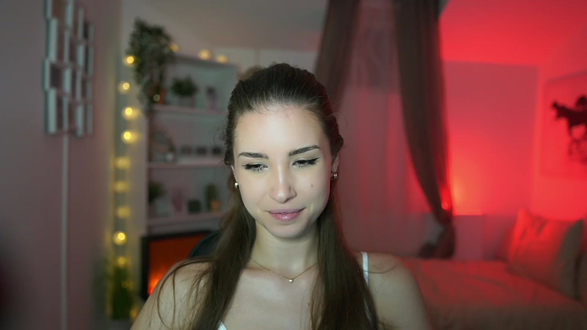 Gallery image thumbnail from Shy_jane's myfreecams stream on, 02/12/2024, 18:37 image 10 of 20