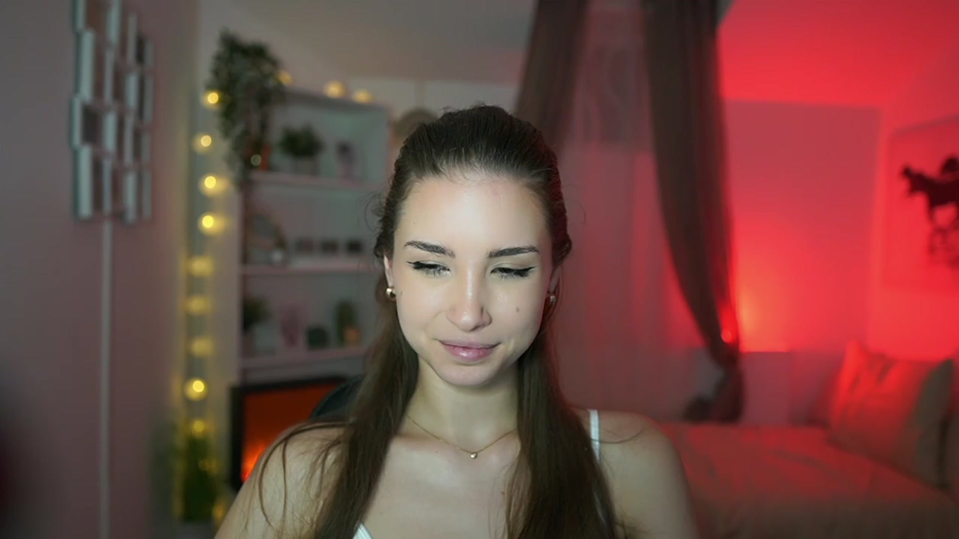 Gallery image thumbnail from Shy_jane's myfreecams stream on, 02/12/2024, 18:37 image 8 of 20