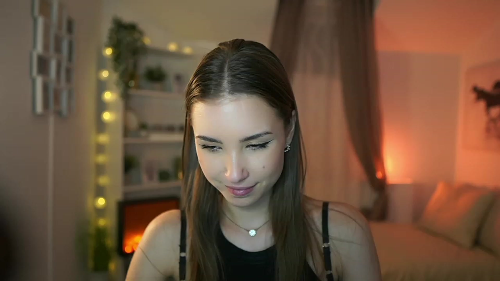 Gallery image thumbnail from Shy_jane's myfreecams stream on, 02/15/2024, 17:05 image 3 of 20