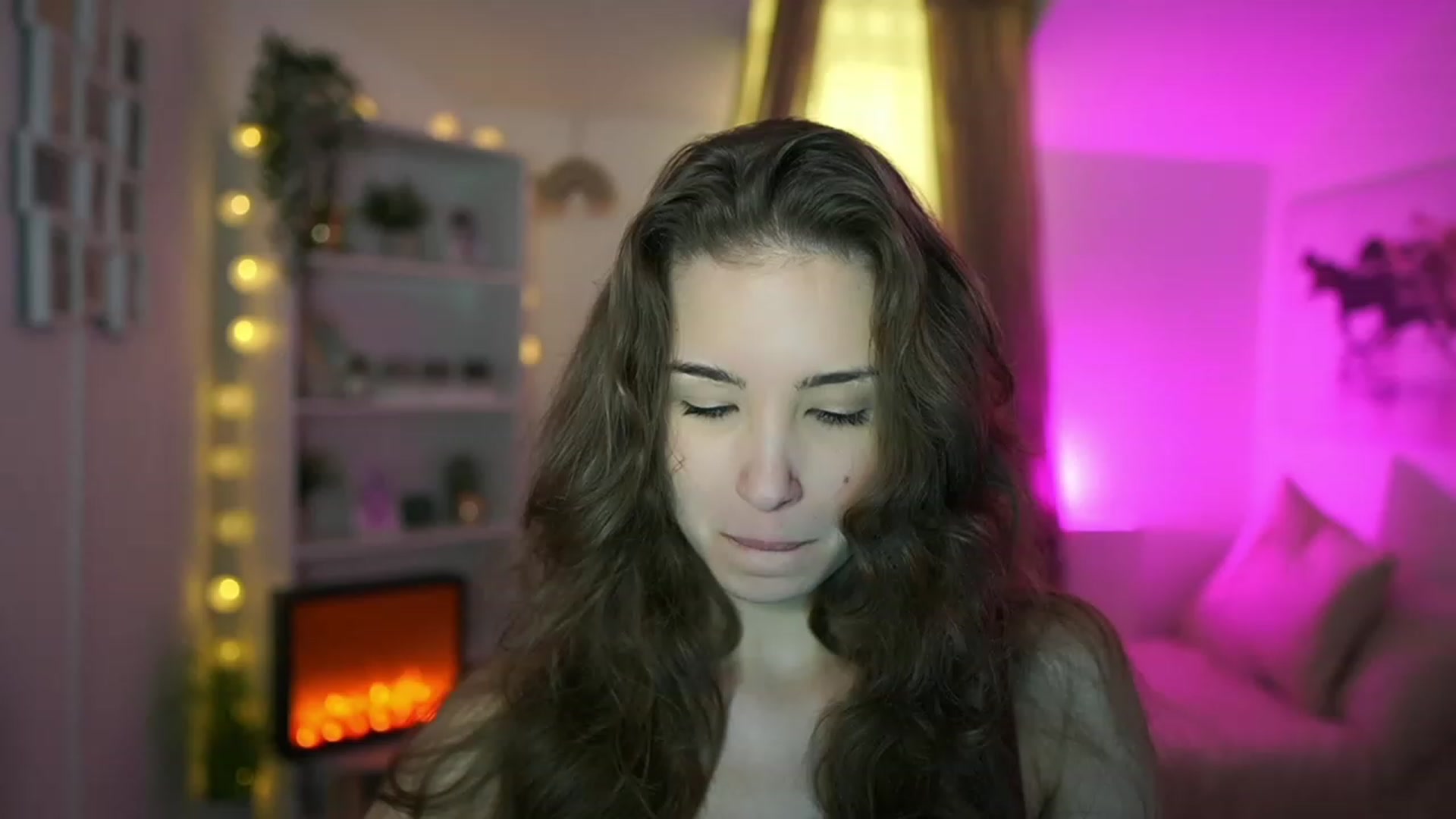 Gallery image thumbnail from Shy_jane's myfreecams stream on, 03/03/2024, 12:33 image 10 of 20