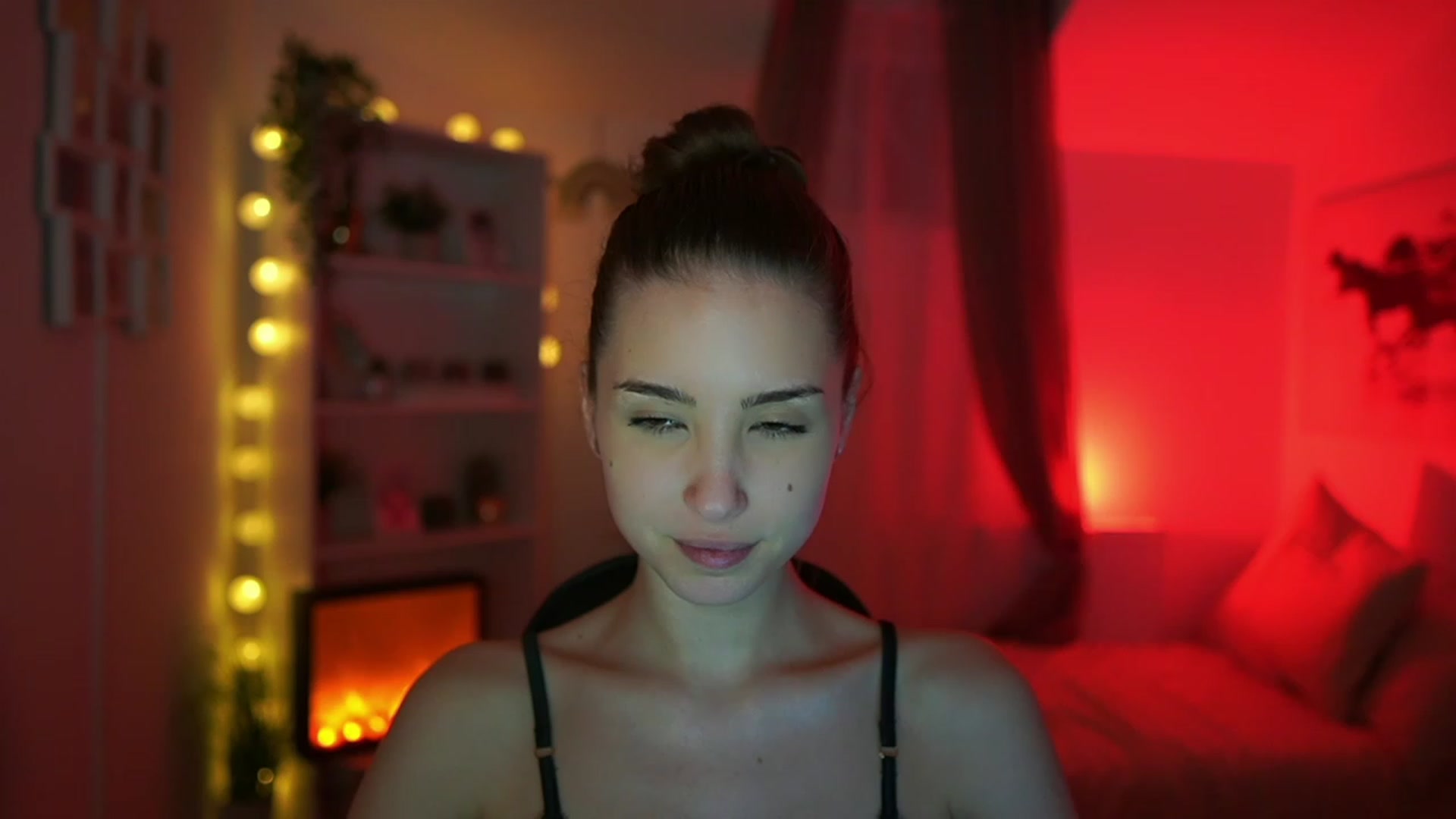Gallery image thumbnail from Shy_jane's myfreecams stream on, 03/05/2024, 18:00 image 16 of 20