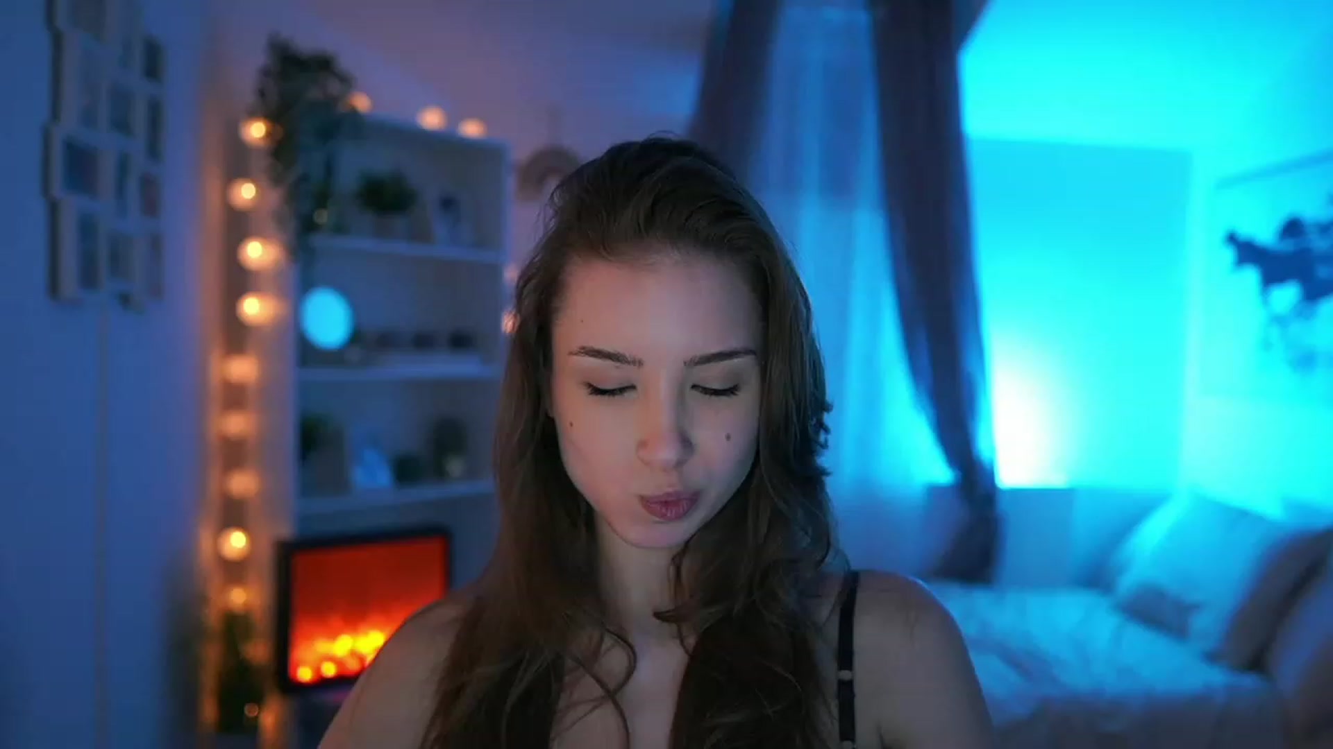 Gallery image thumbnail from Shy_jane's myfreecams stream on, 03/10/2024, 13:46 image 9 of 20