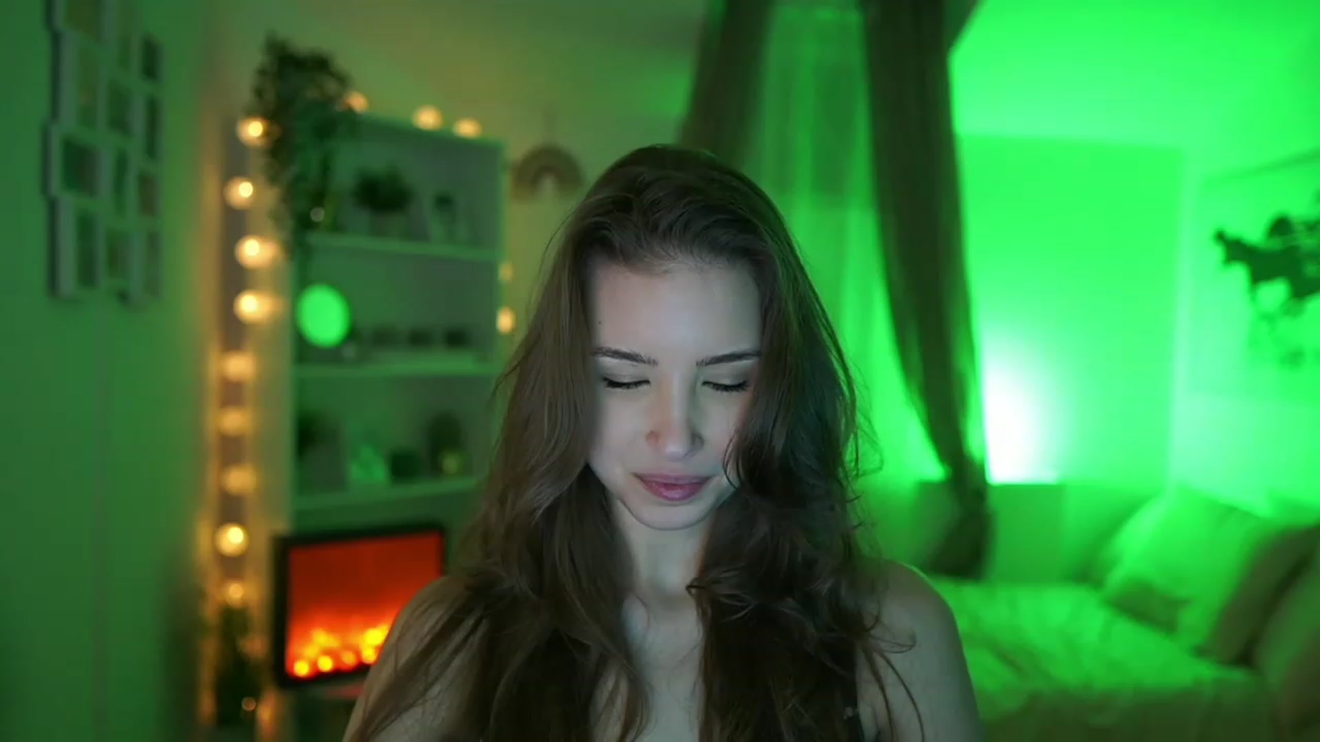 Gallery image thumbnail from Shy_jane's myfreecams stream on, 03/10/2024, 14:28 image 1 of 20
