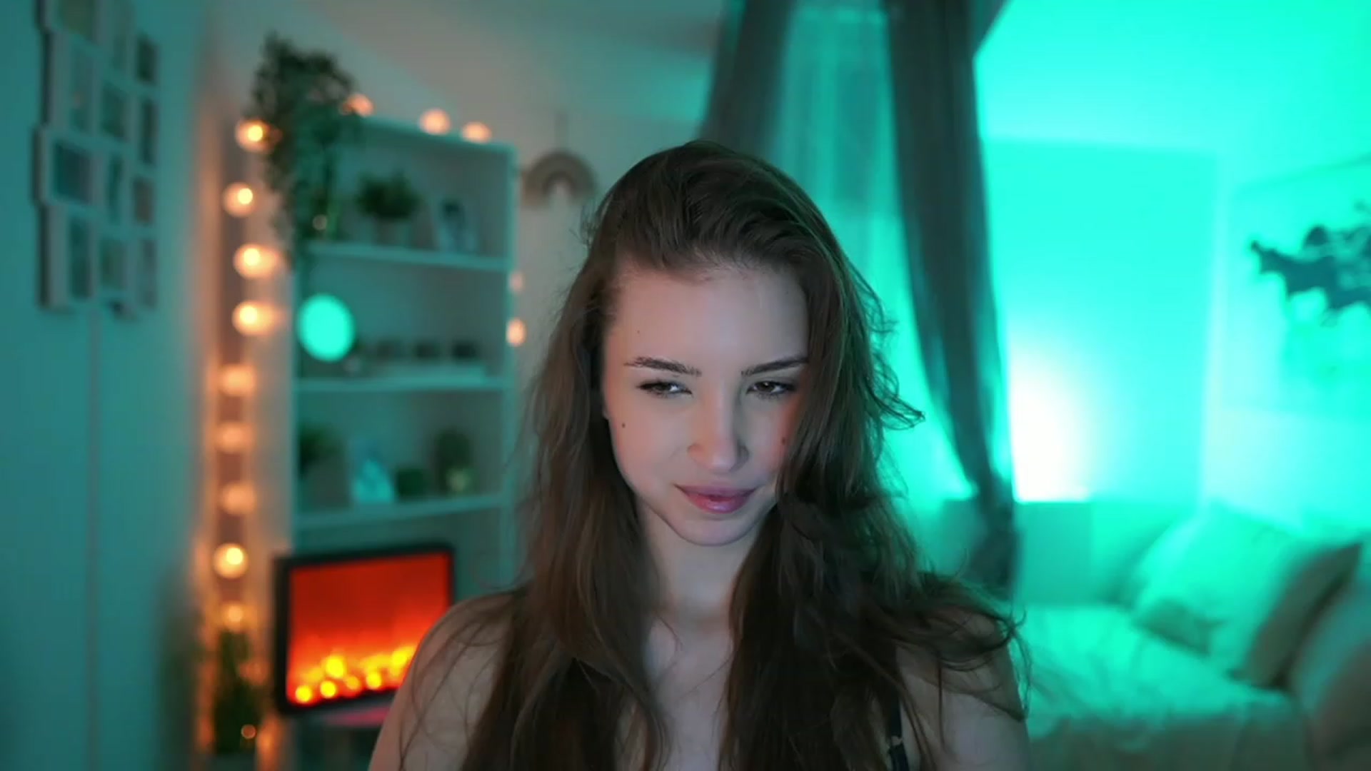 Gallery image thumbnail from Shy_jane's myfreecams stream on, 03/10/2024, 14:28 image 10 of 20