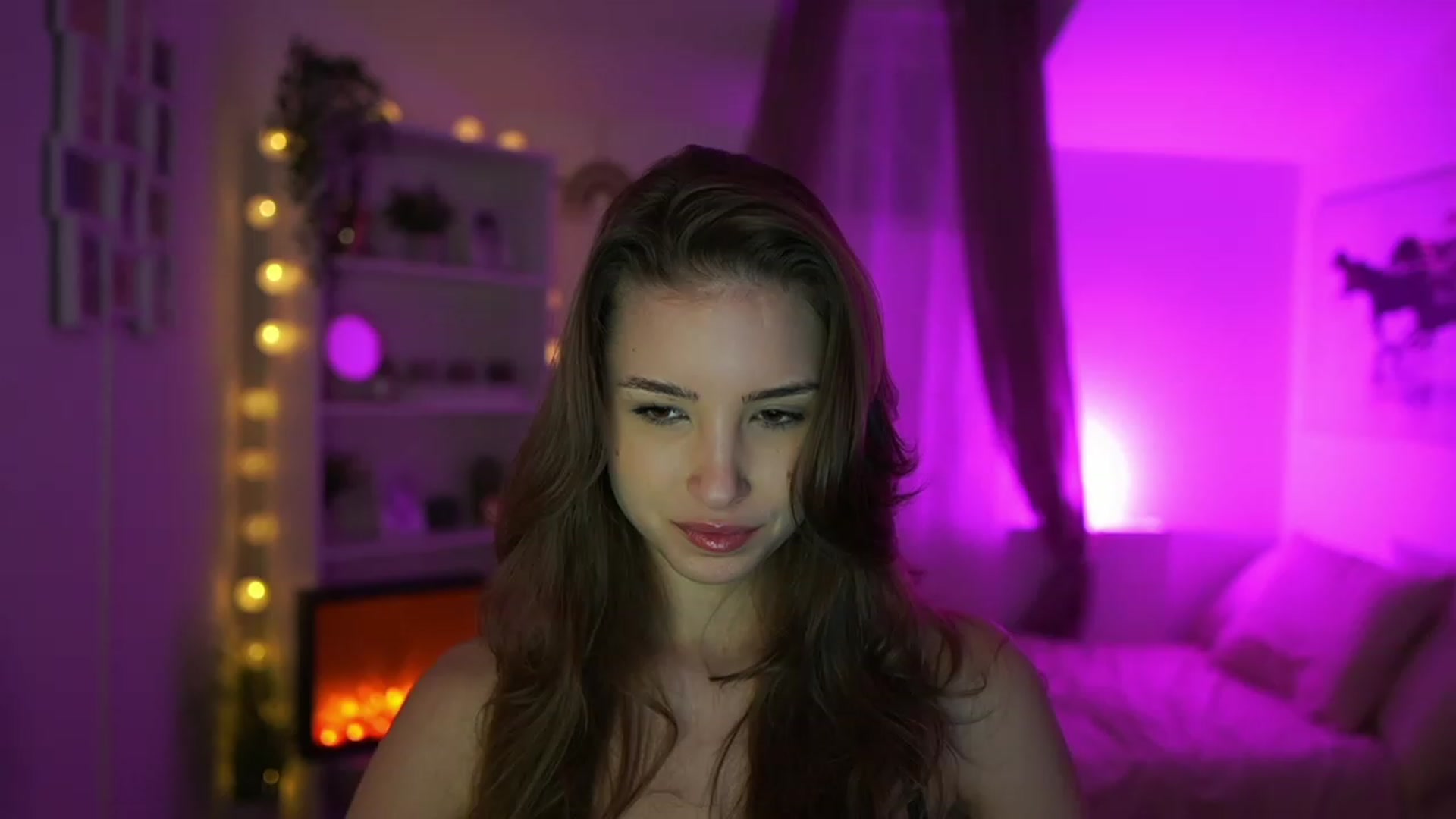 Gallery image thumbnail from Shy_jane's myfreecams stream on, 03/10/2024, 16:15 image 1 of 20