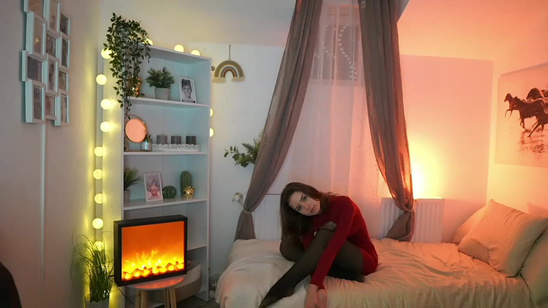 Gallery image thumbnail from Shy_jane's myfreecams stream on, 03/10/2024, 17:14 image 5 of 20
