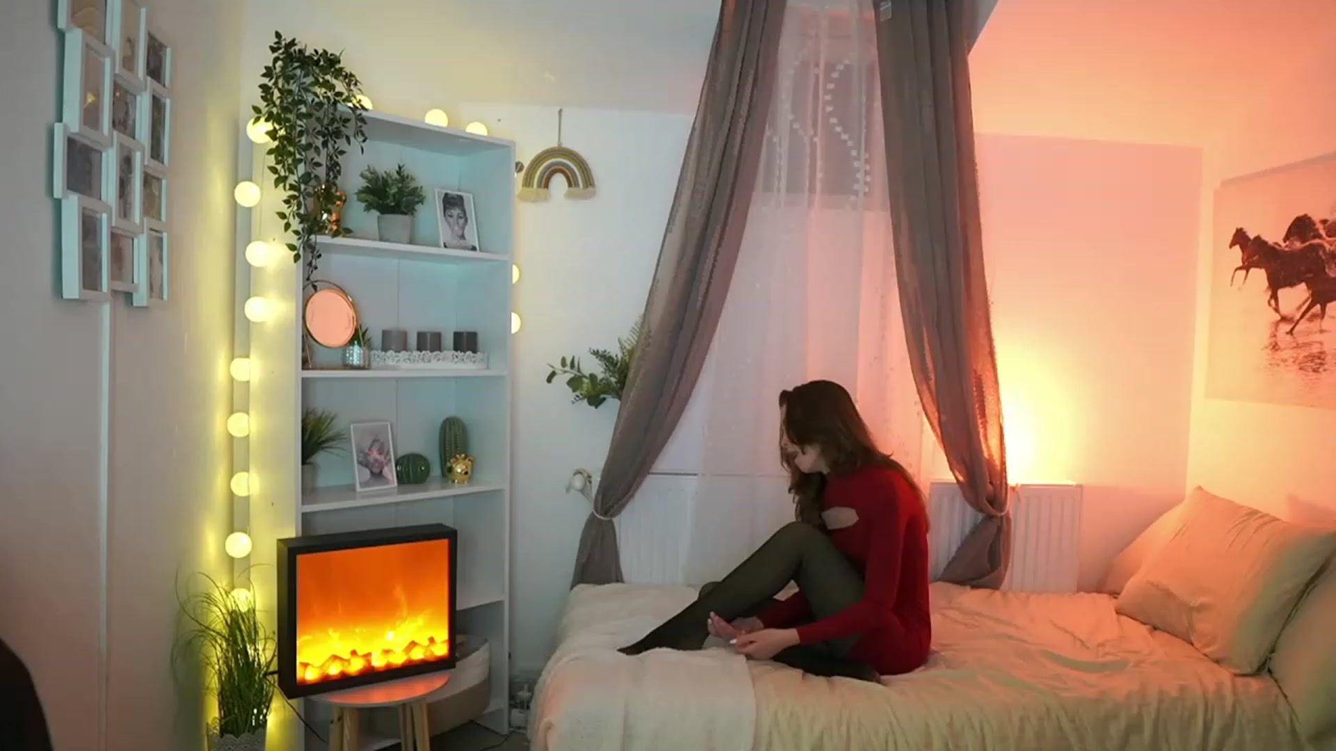 Gallery image thumbnail from Shy_jane's myfreecams stream on, 03/10/2024, 17:14 image 7 of 20