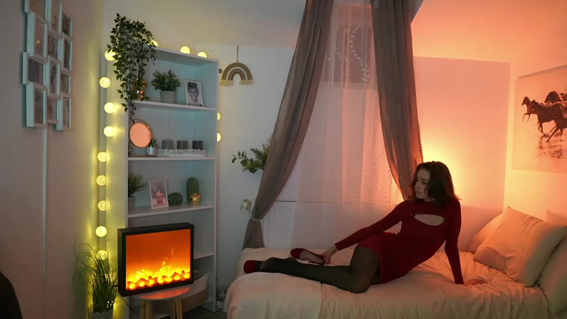 Gallery image thumbnail from Shy_jane's myfreecams stream on, 03/10/2024, 17:14 image 4 of 20