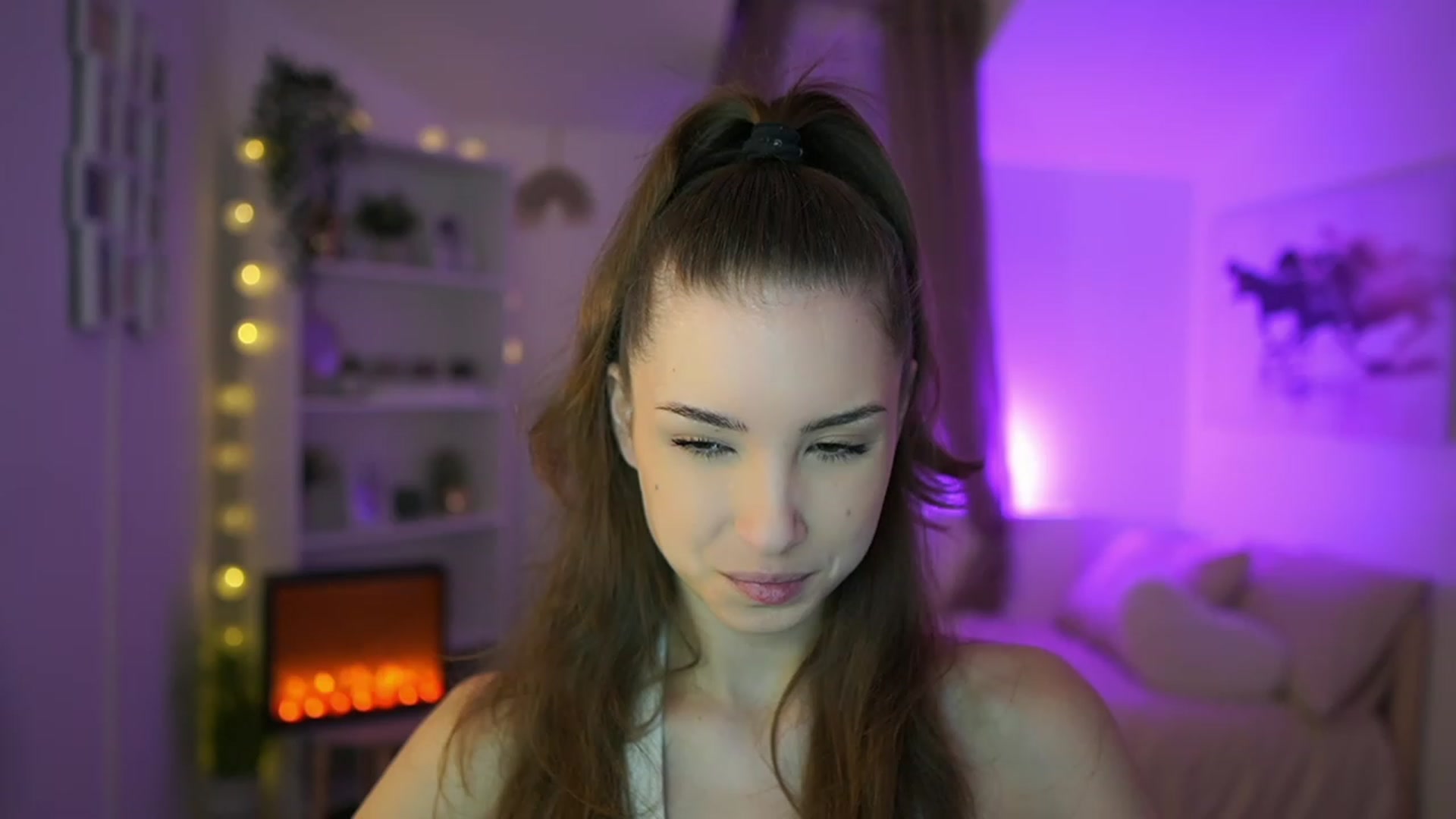 Gallery image thumbnail from Shy_jane's myfreecams stream on, 03/12/2024, 10:01 image 5 of 20