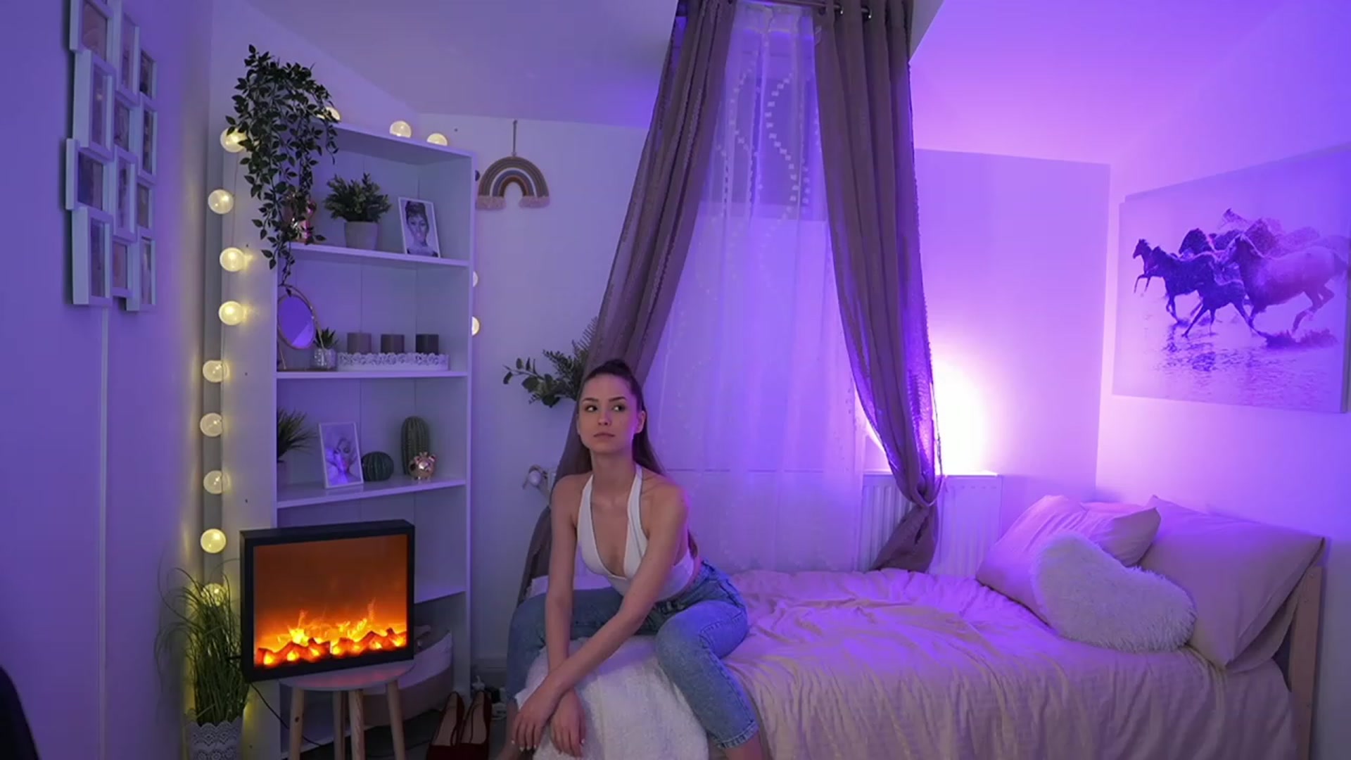 Gallery image thumbnail from Shy_jane's myfreecams stream on, 03/12/2024, 10:01 image 19 of 20
