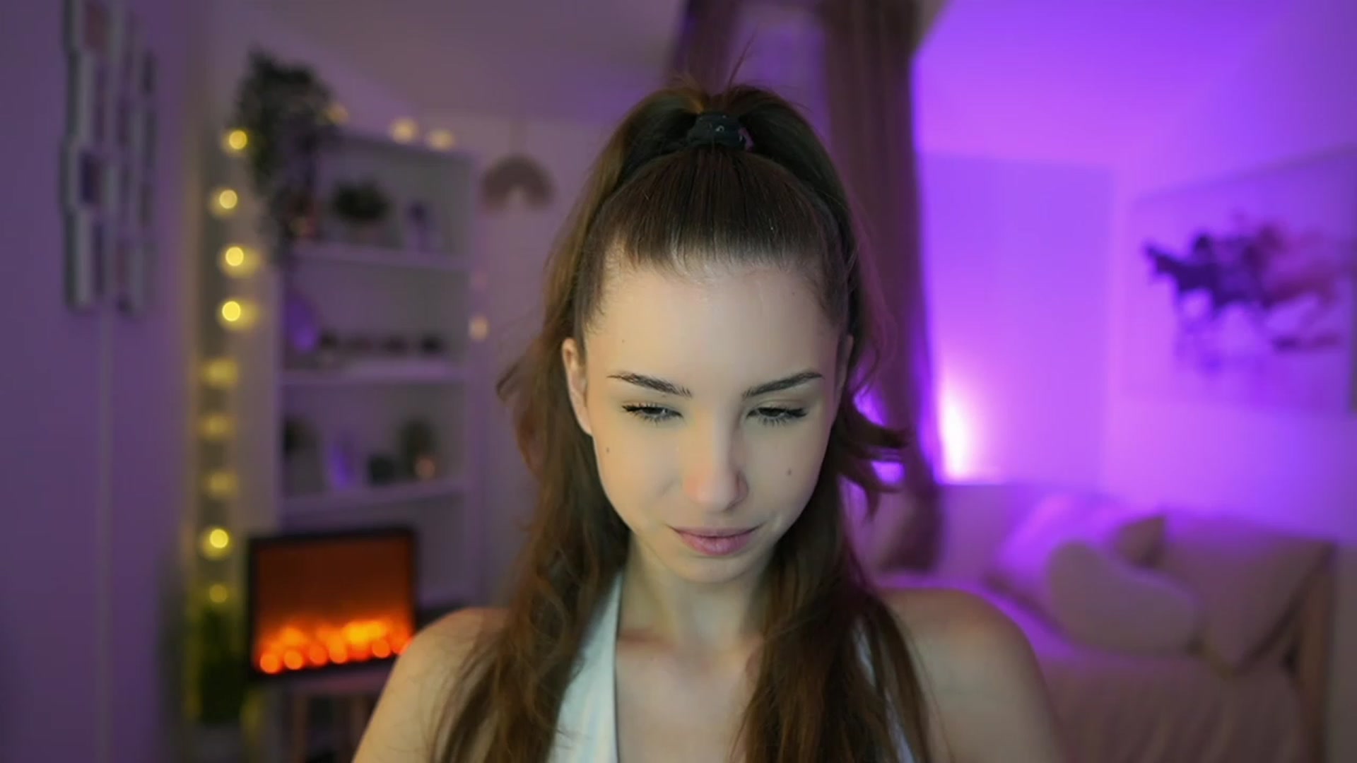 Gallery image thumbnail from Shy_jane's myfreecams stream on, 03/12/2024, 10:01 image 14 of 20