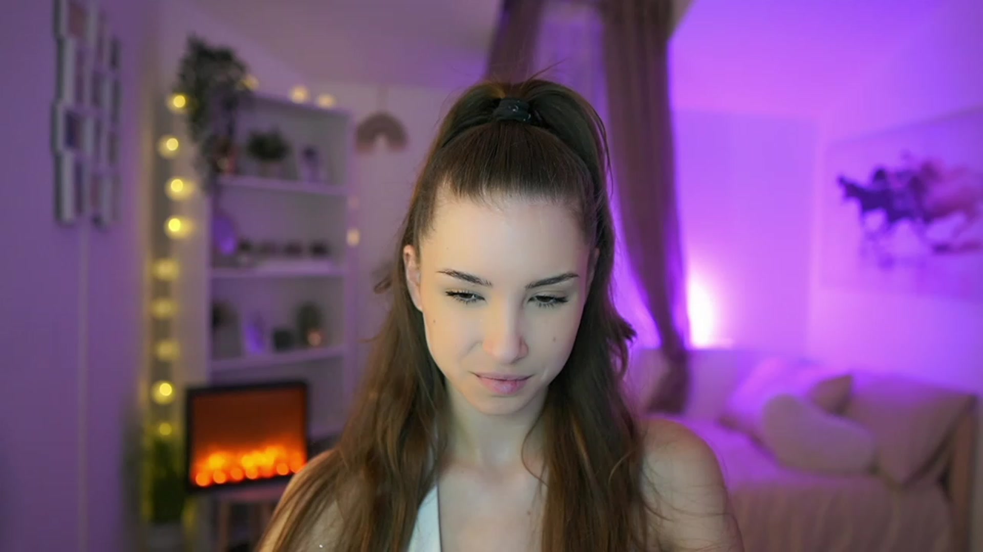 Gallery image thumbnail from Shy_jane's myfreecams stream on, 03/12/2024, 11:32 image 1 of 20