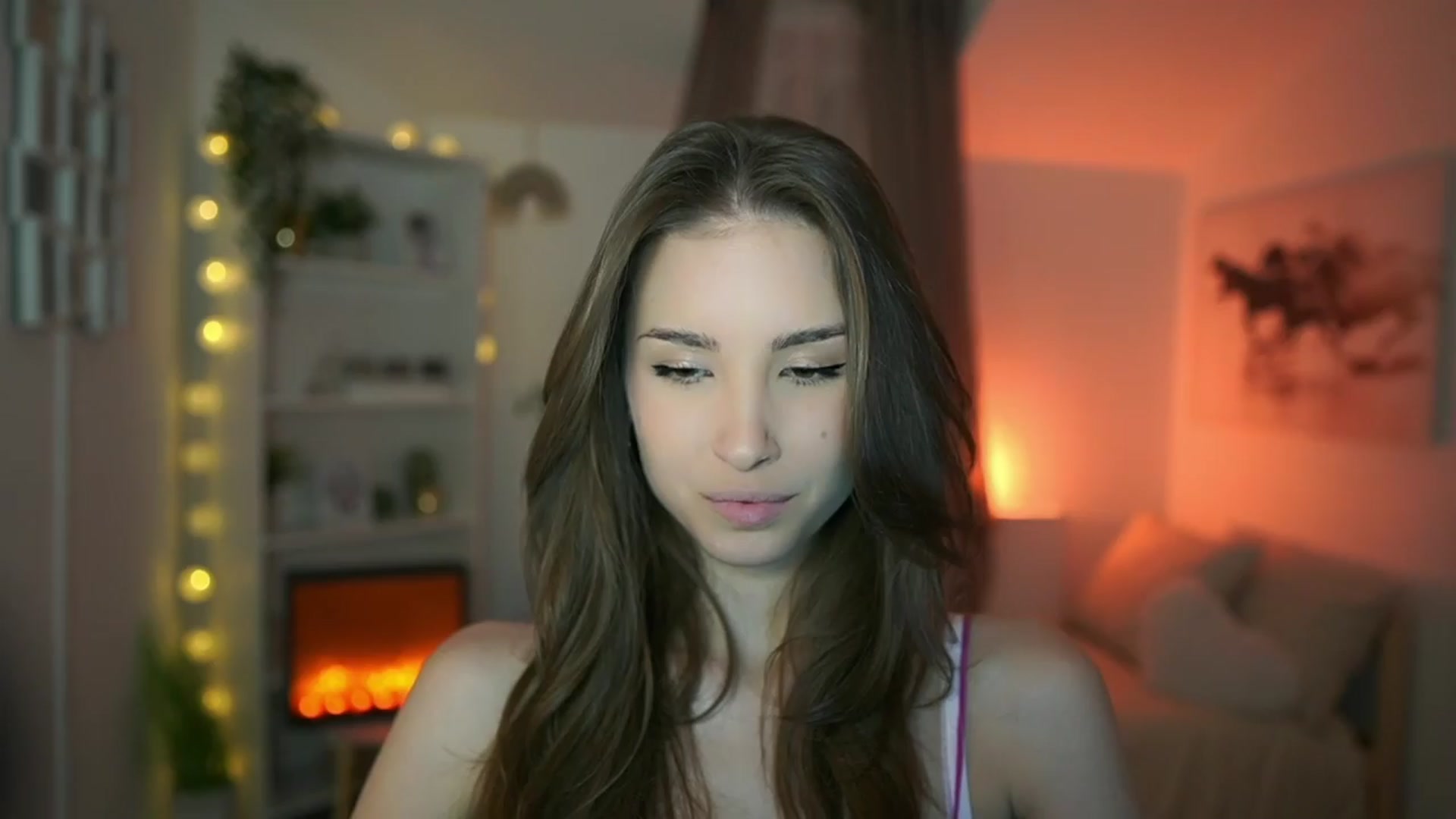 Gallery image thumbnail from Shy_jane's myfreecams stream on, 03/29/2024, 17:30 image 10 of 20