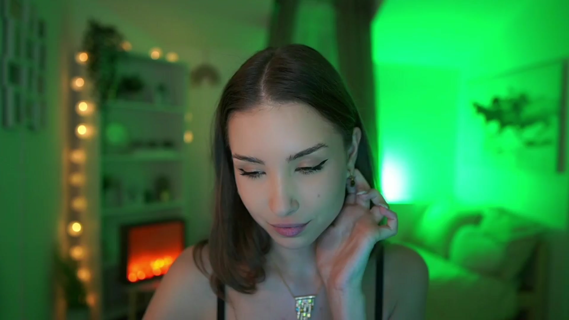 Gallery image thumbnail from Shy_jane's myfreecams stream on, 04/02/2024, 12:53 image 16 of 20