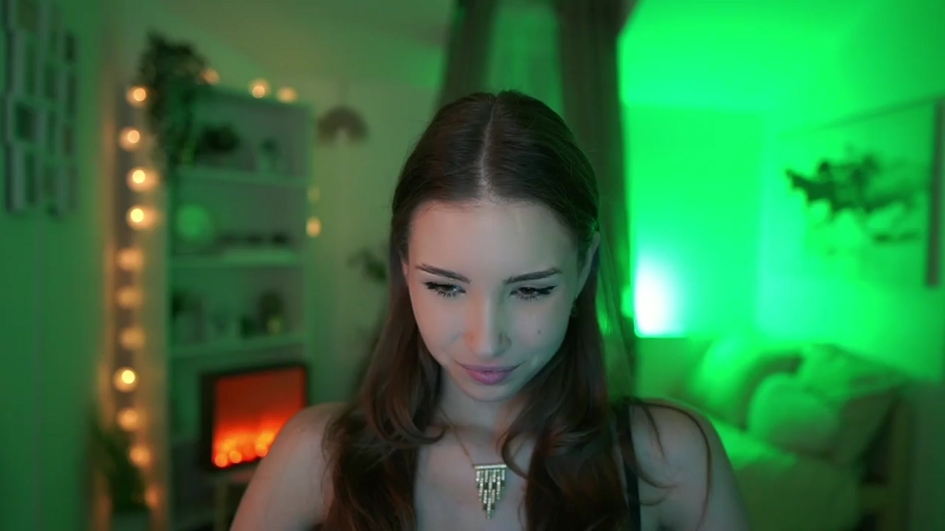 Gallery image thumbnail from Shy_jane's myfreecams stream on, 04/02/2024, 12:53 image 20 of 20