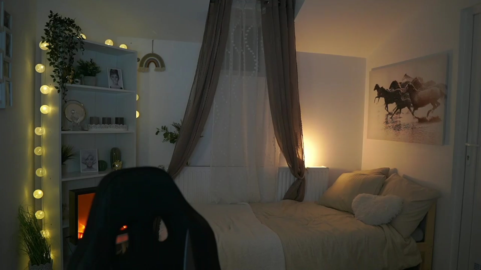 Gallery image thumbnail from Shy_jane's myfreecams stream on, 04/04/2024, 13:12 image 18 of 20
