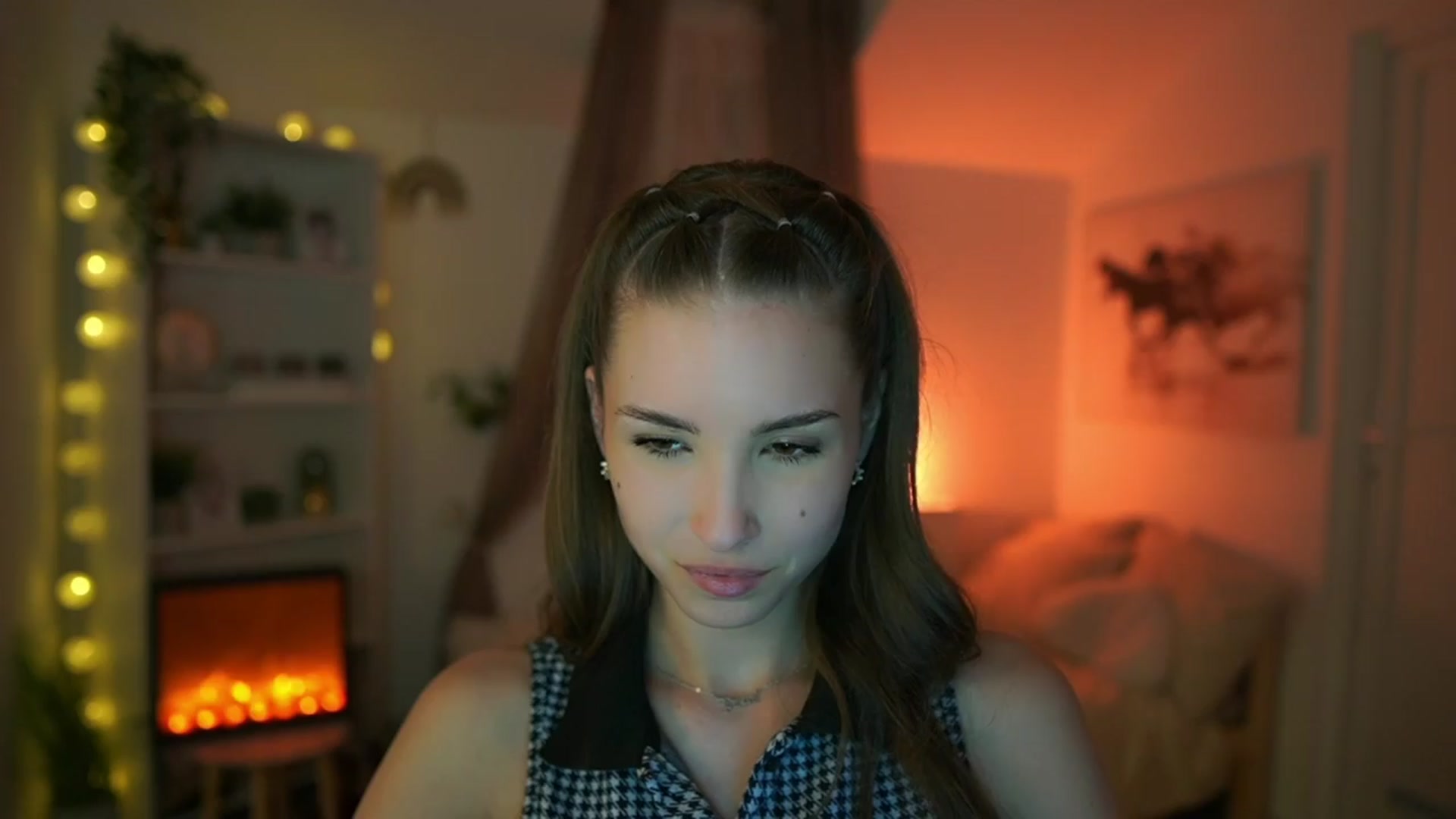 Gallery image thumbnail from Shy_jane's myfreecams stream on, 04/11/2024, 14:30 image 7 of 20