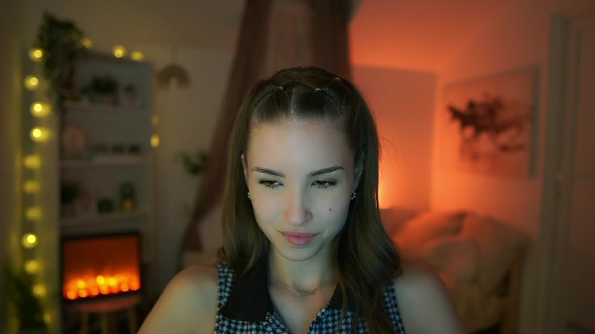 Gallery image thumbnail from Shy_jane's myfreecams stream on, 04/11/2024, 14:30 image 9 of 20