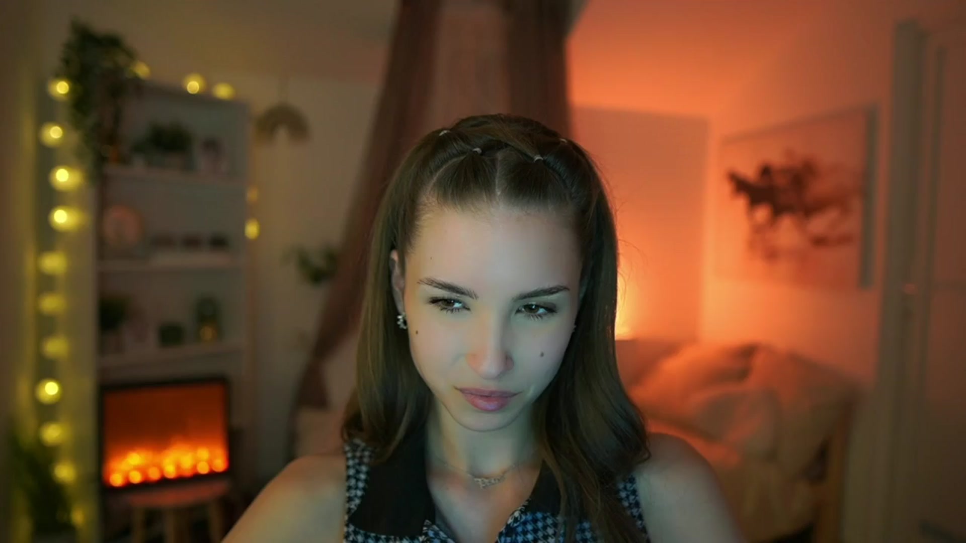 Gallery image thumbnail from Shy_jane's myfreecams stream on, 04/11/2024, 14:30 image 14 of 20