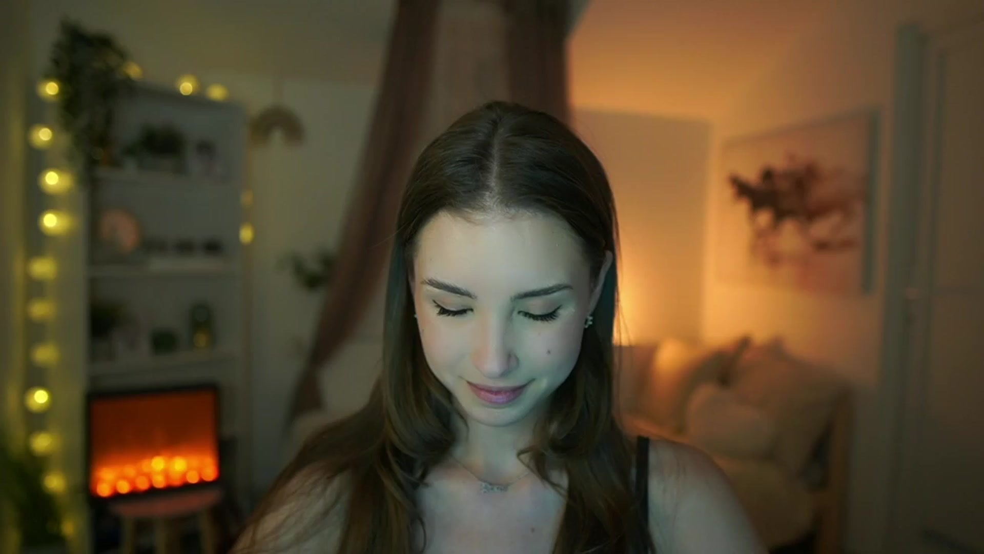 Gallery image thumbnail from Shy_jane's myfreecams stream on, 04/12/2024, 13:44 image 9 of 20
